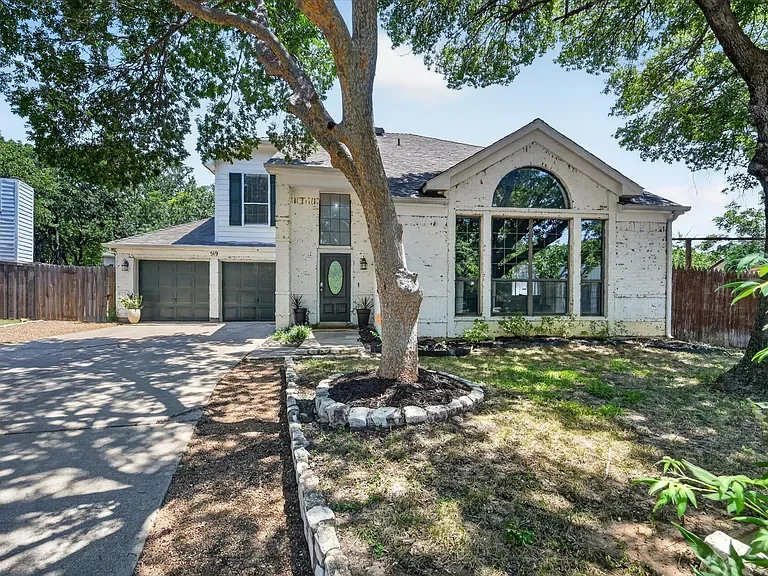 519 FOX CREEK COURT