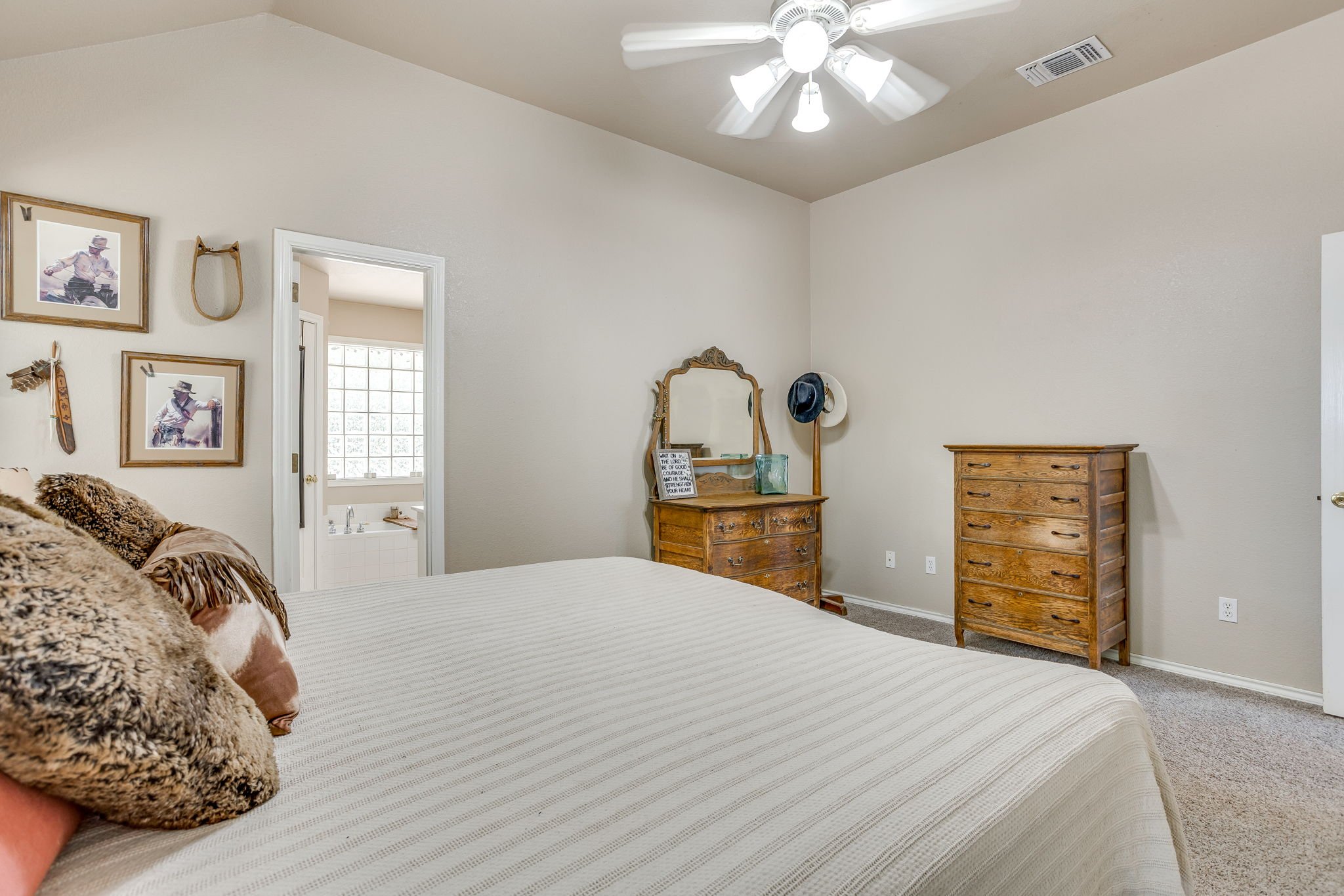 104 Fawn Ct (22 of 38).jpg