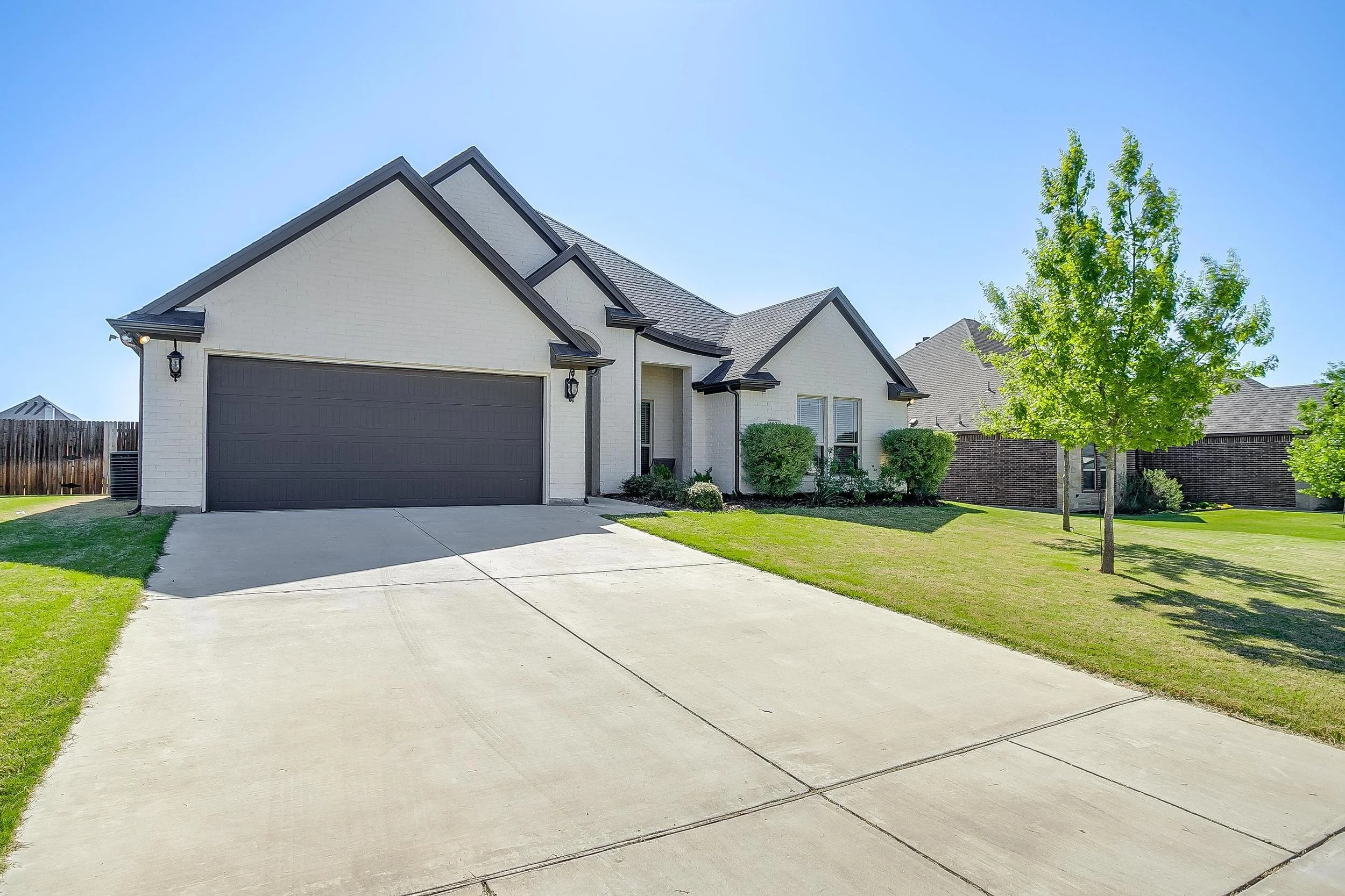 102 Oak View Drive (9 of 53).jpg