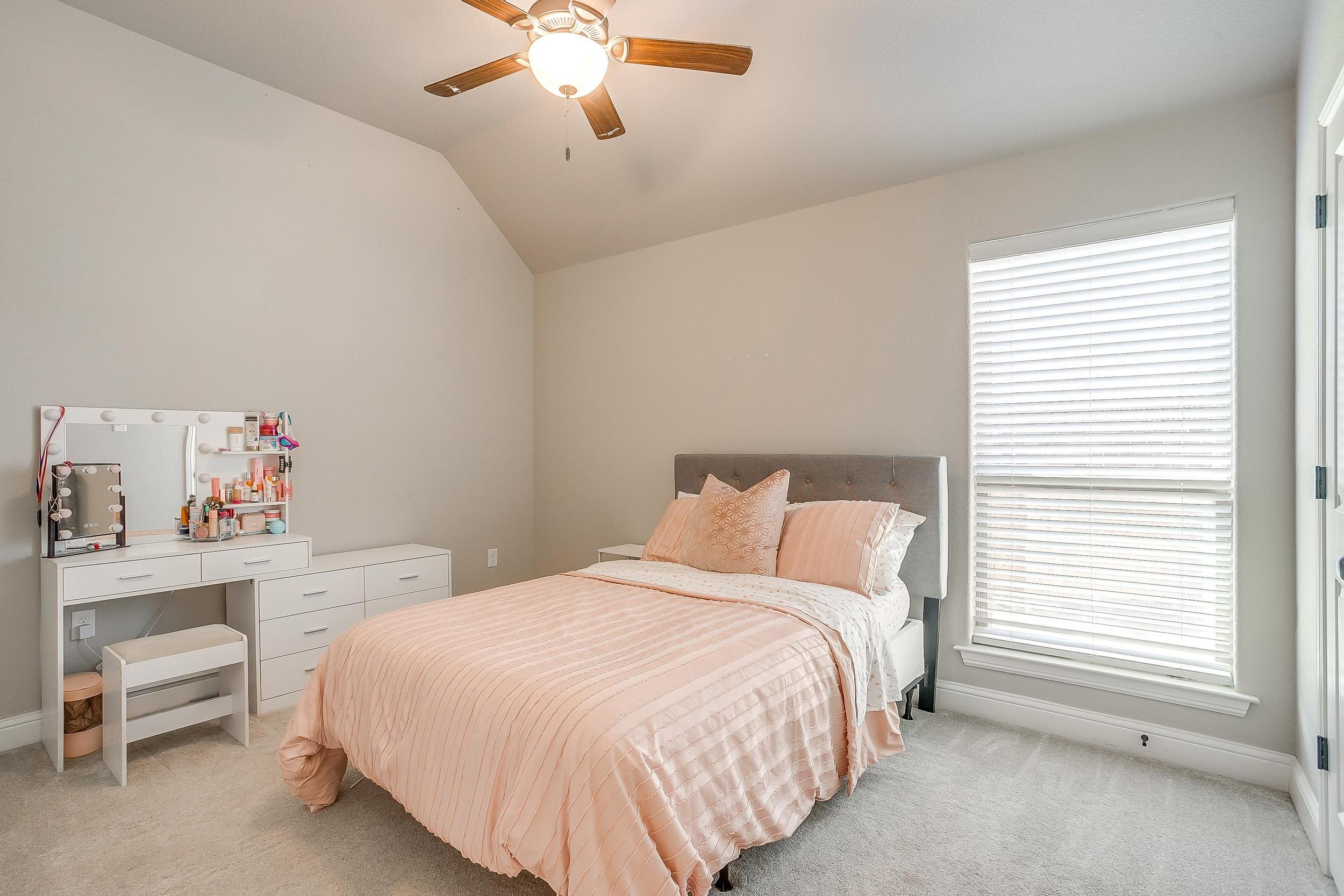 102 Oak View Drive (35 of 53).jpg