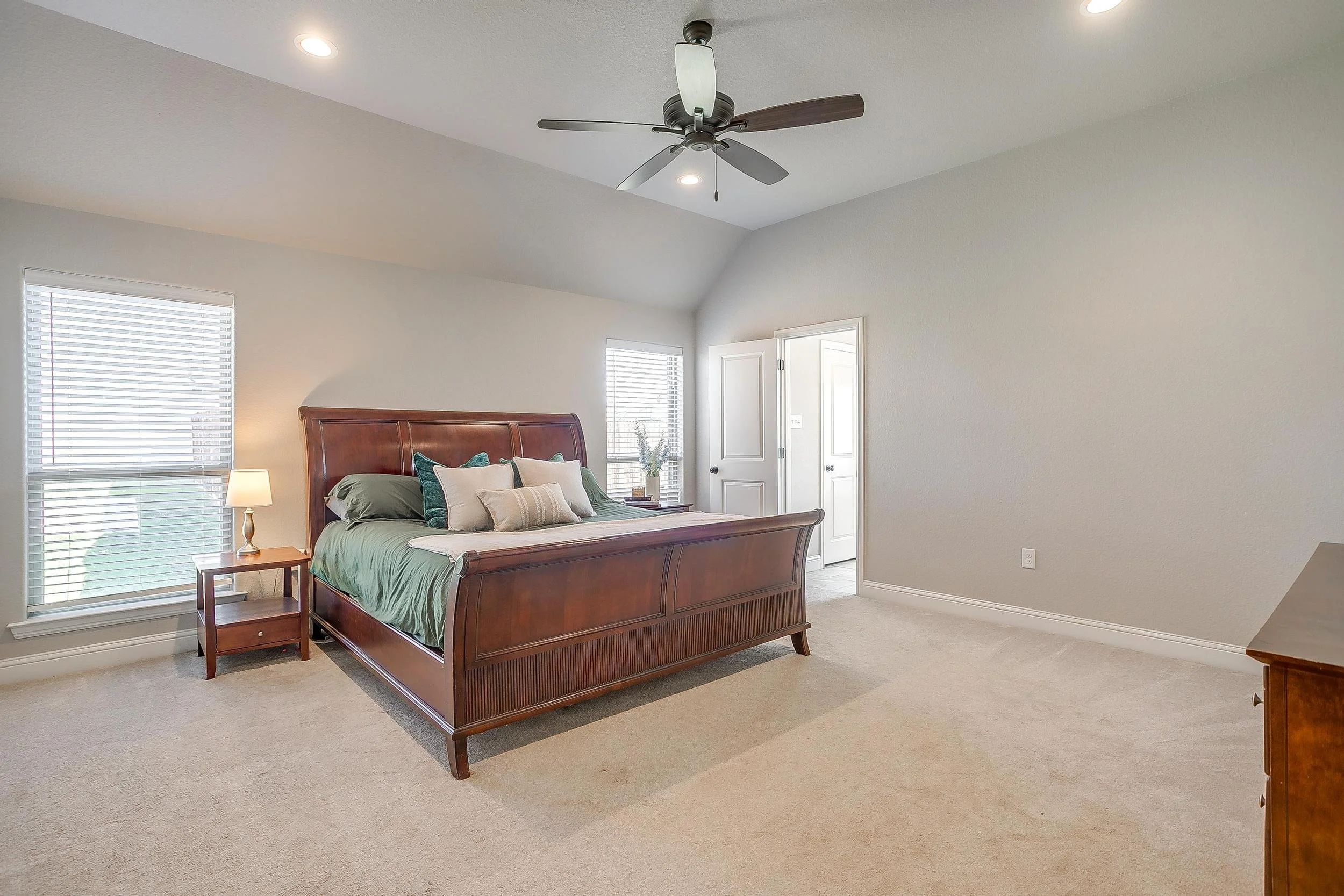 102 Oak View Drive (39 of 53).jpg