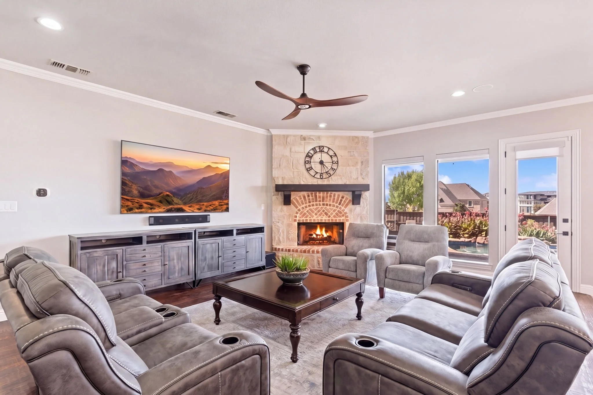 22-web-or-mls-2340ladycornwall-16-family-room.jpg