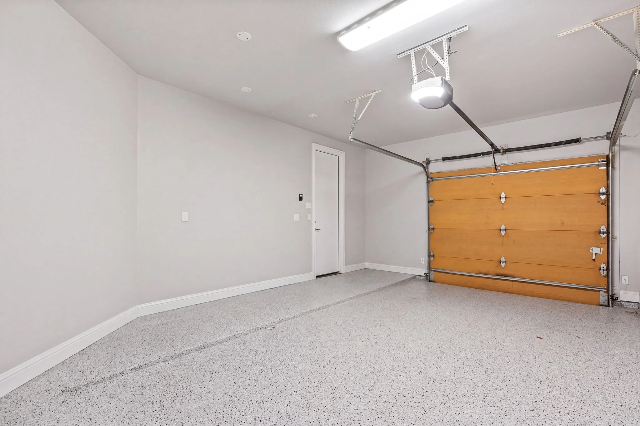 30-web-or-mls-2340ladycornwall-71-garage.jpg