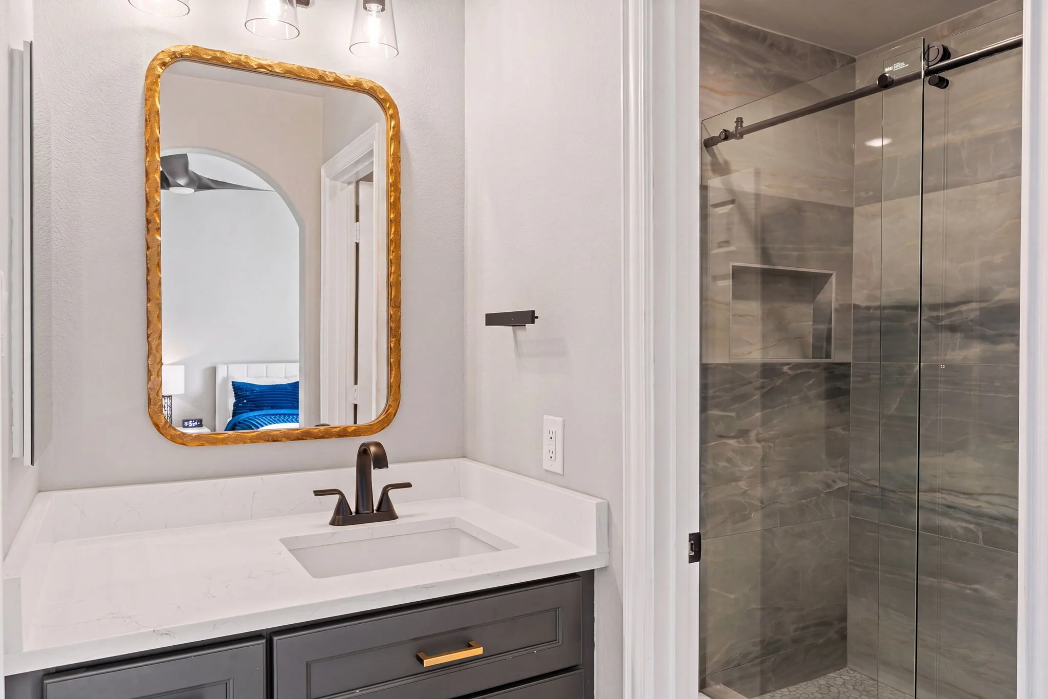 34-web-or-mls-2340ladycornwall-58-bathroom-vanity-shower.jpg