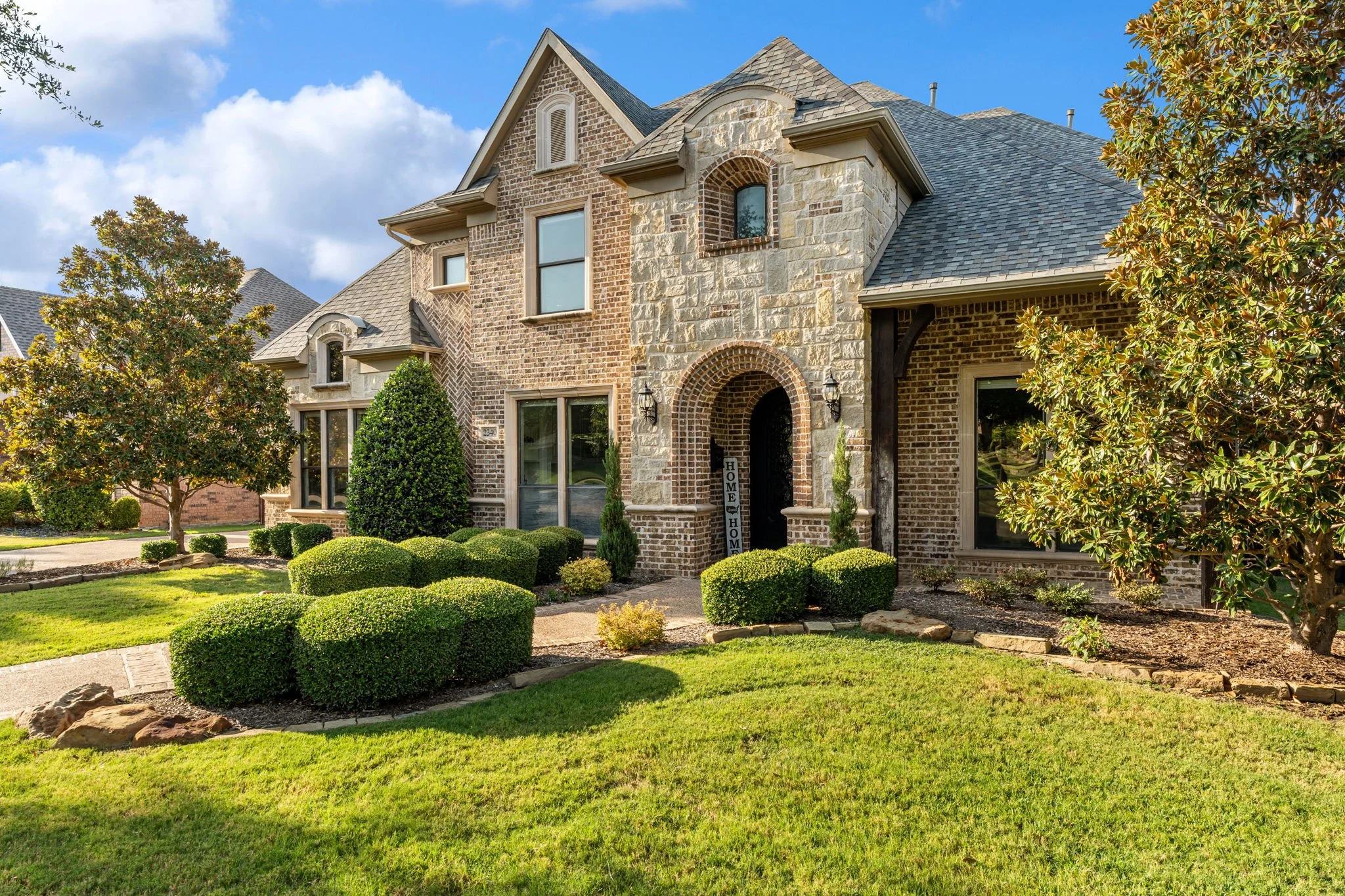44-web-or-mls-2340ladycornwall-03-front-exterior.jpg