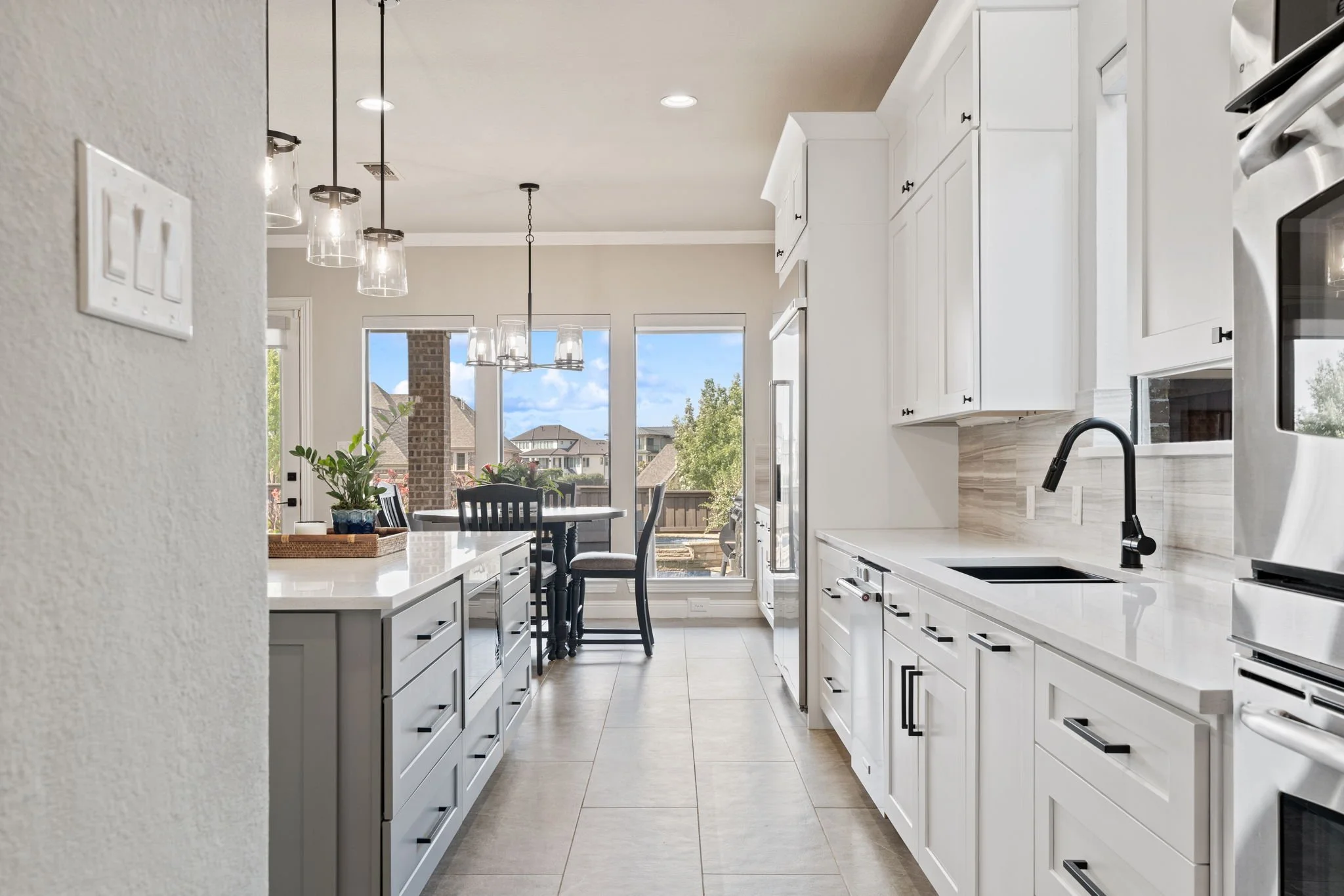 60-web-or-mls-2340ladycornwall-24-kitchen.jpg