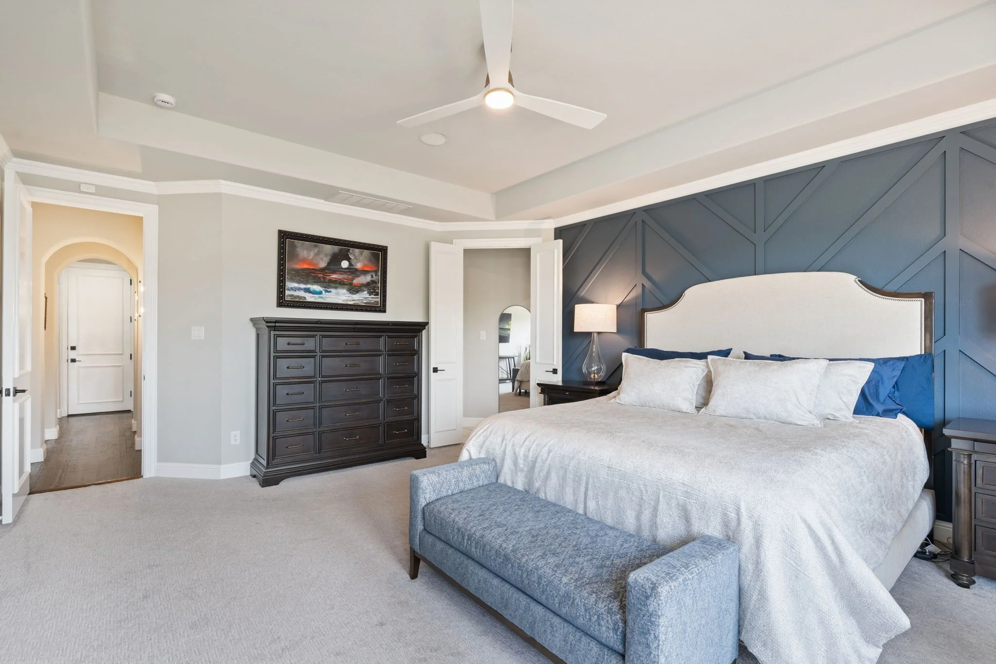 71-web-or-mls-2340ladycornwall-44-primary-bedroom.jpg