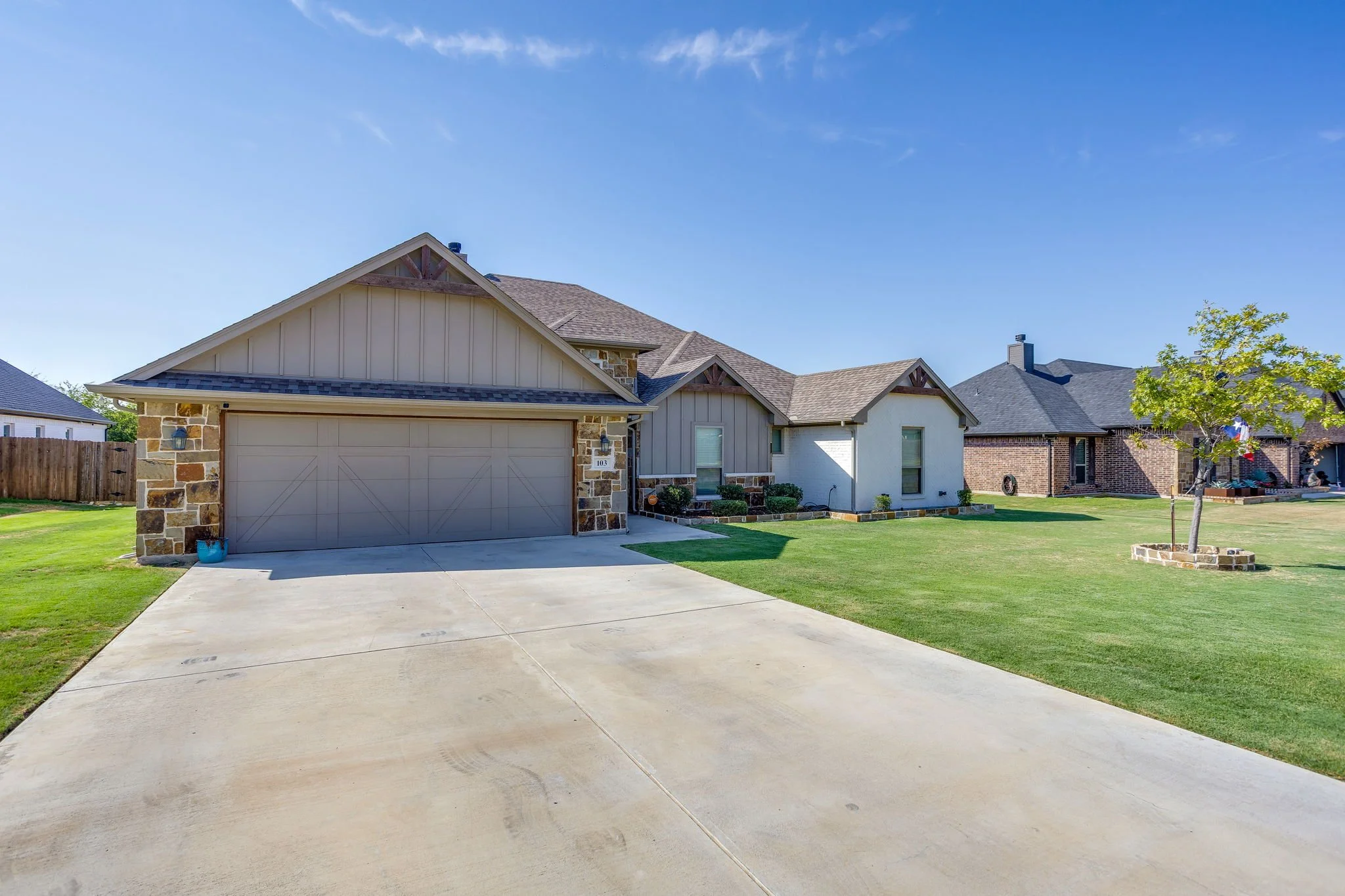 103 Tall Pine Dr (14 of 58).jpg
