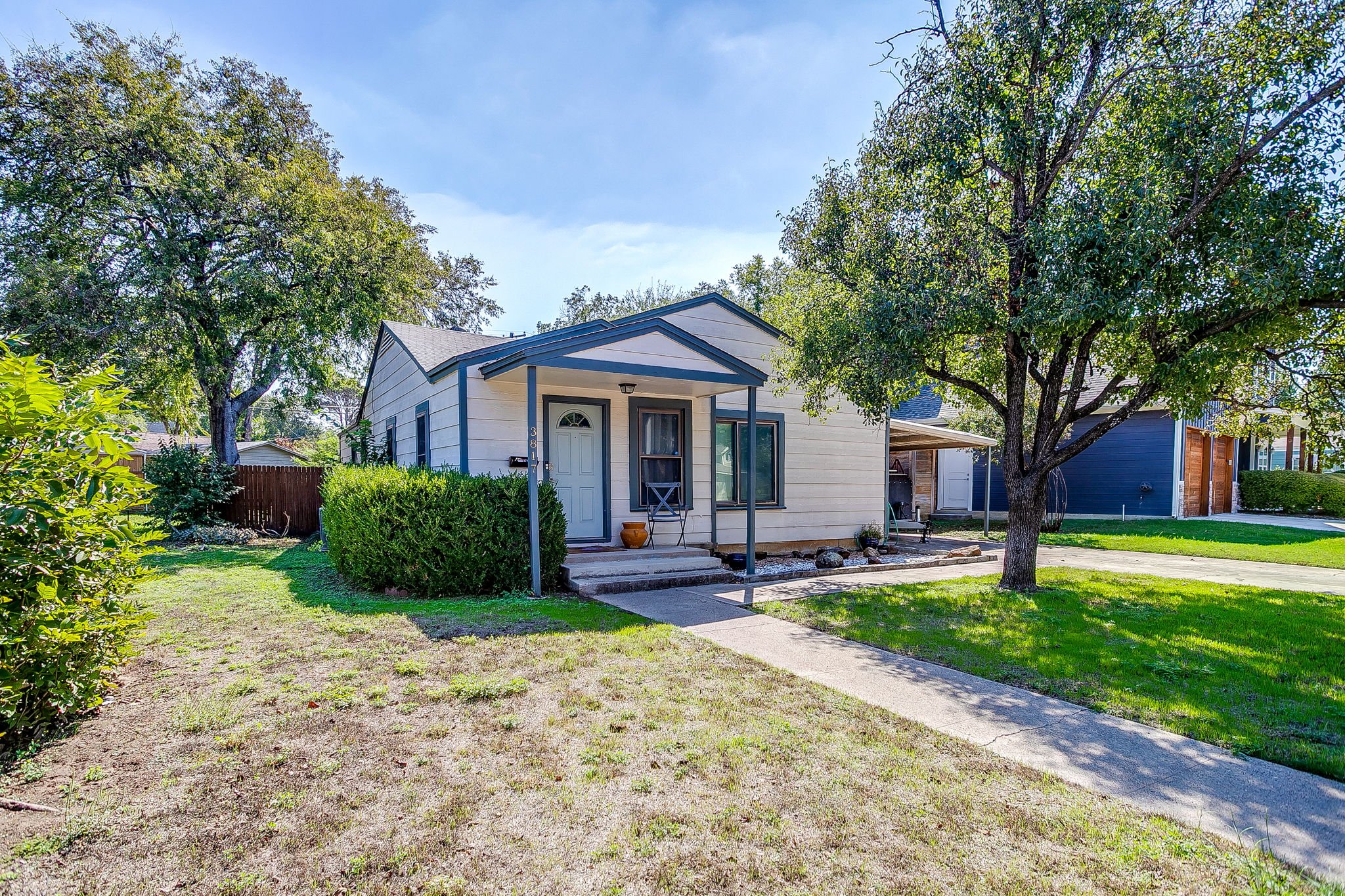 3817 OAKLAWN DRIVE