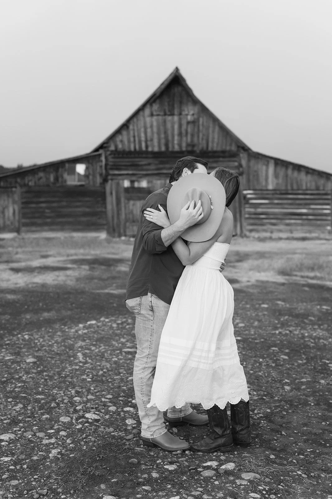 Anna & Trevor bnw-150.jpg