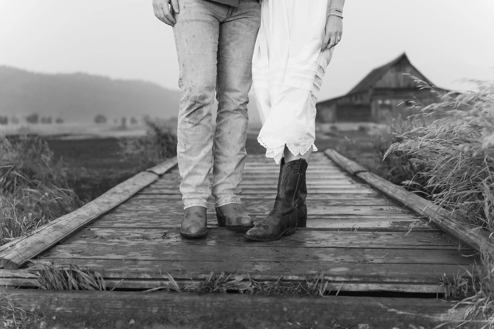 Anna & Trevor bnw-206.jpg