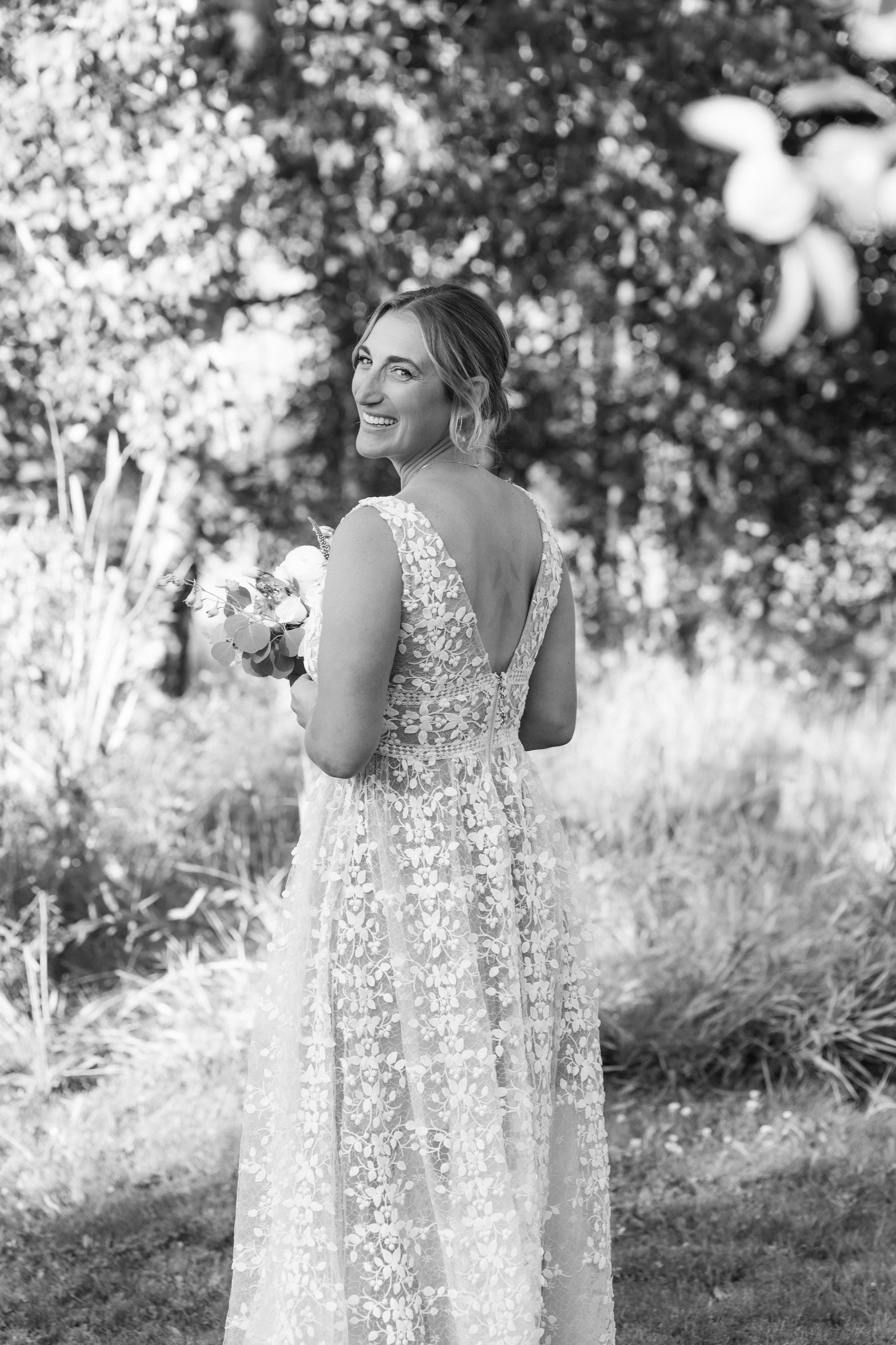 Caitlin & Joe Bnw-236.jpg