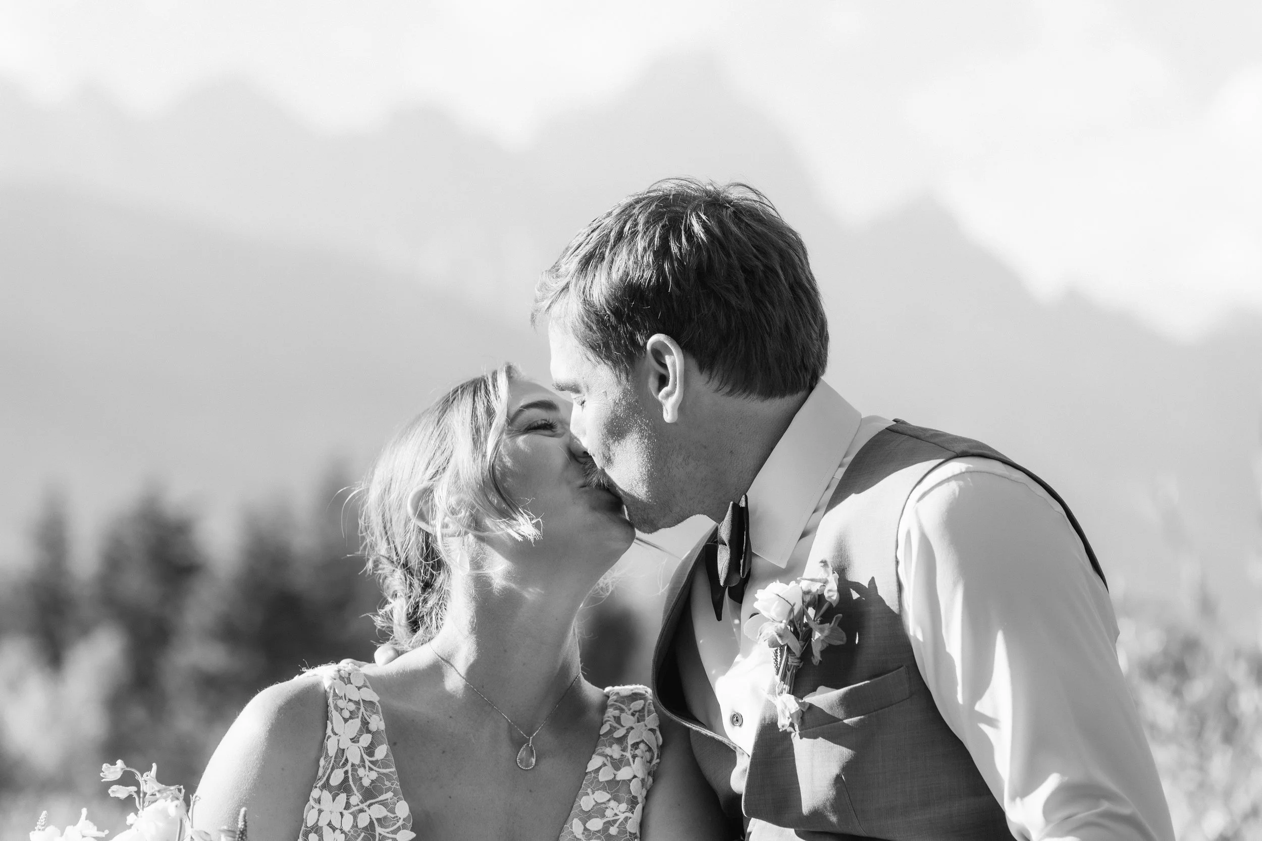 Caitlin & Joe Bnw-178.jpg