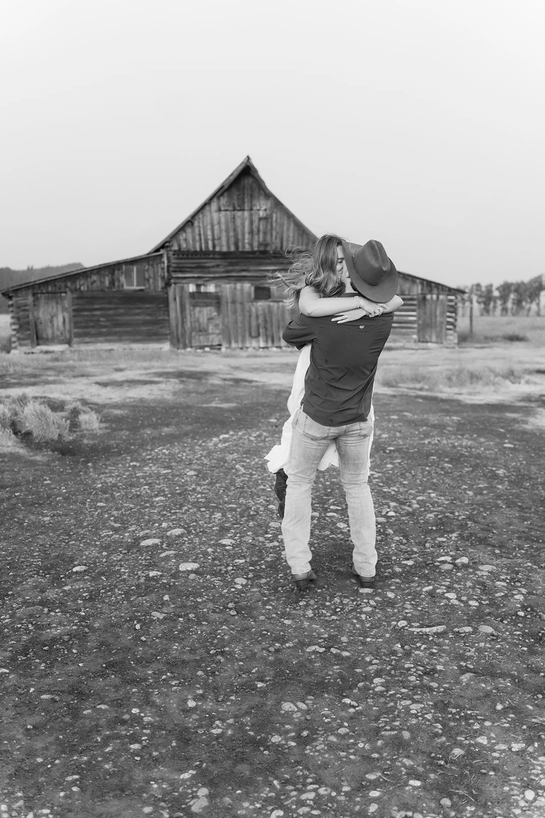 Anna & Trevor bnw-169.jpg