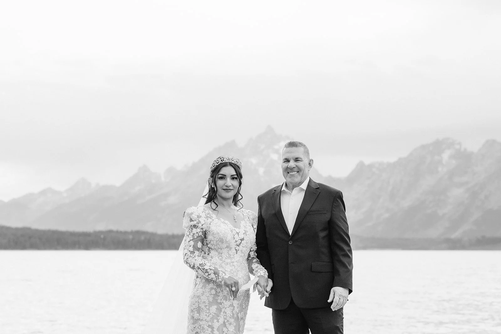 moneyhun oct bnw-78.jpg