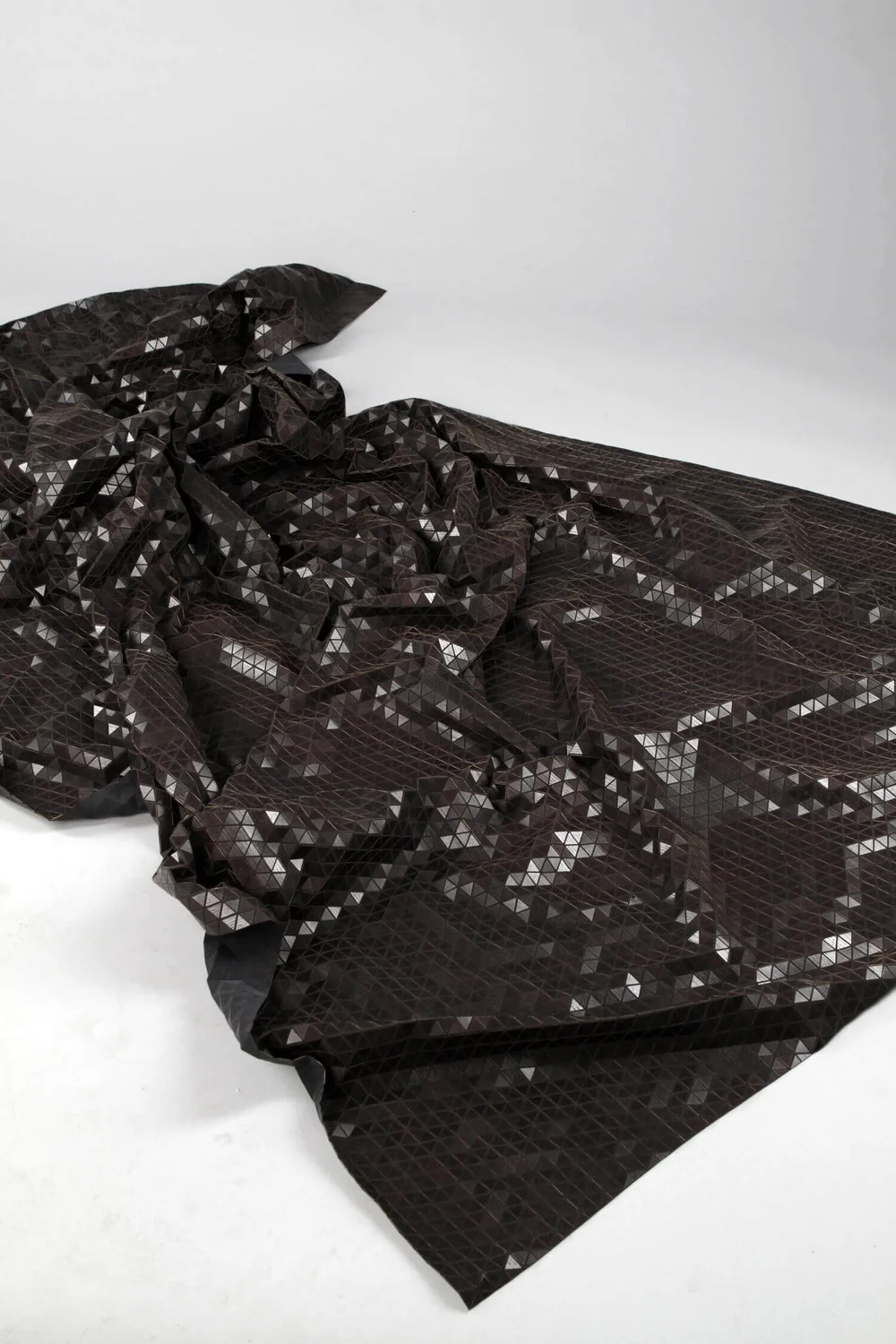 design-art-elisa.strozyk-wooden-textile.jpg