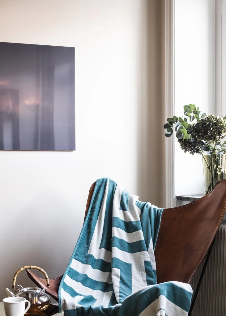 JOHANNA HOWARD MARRIES DESIGN AND TRADITION