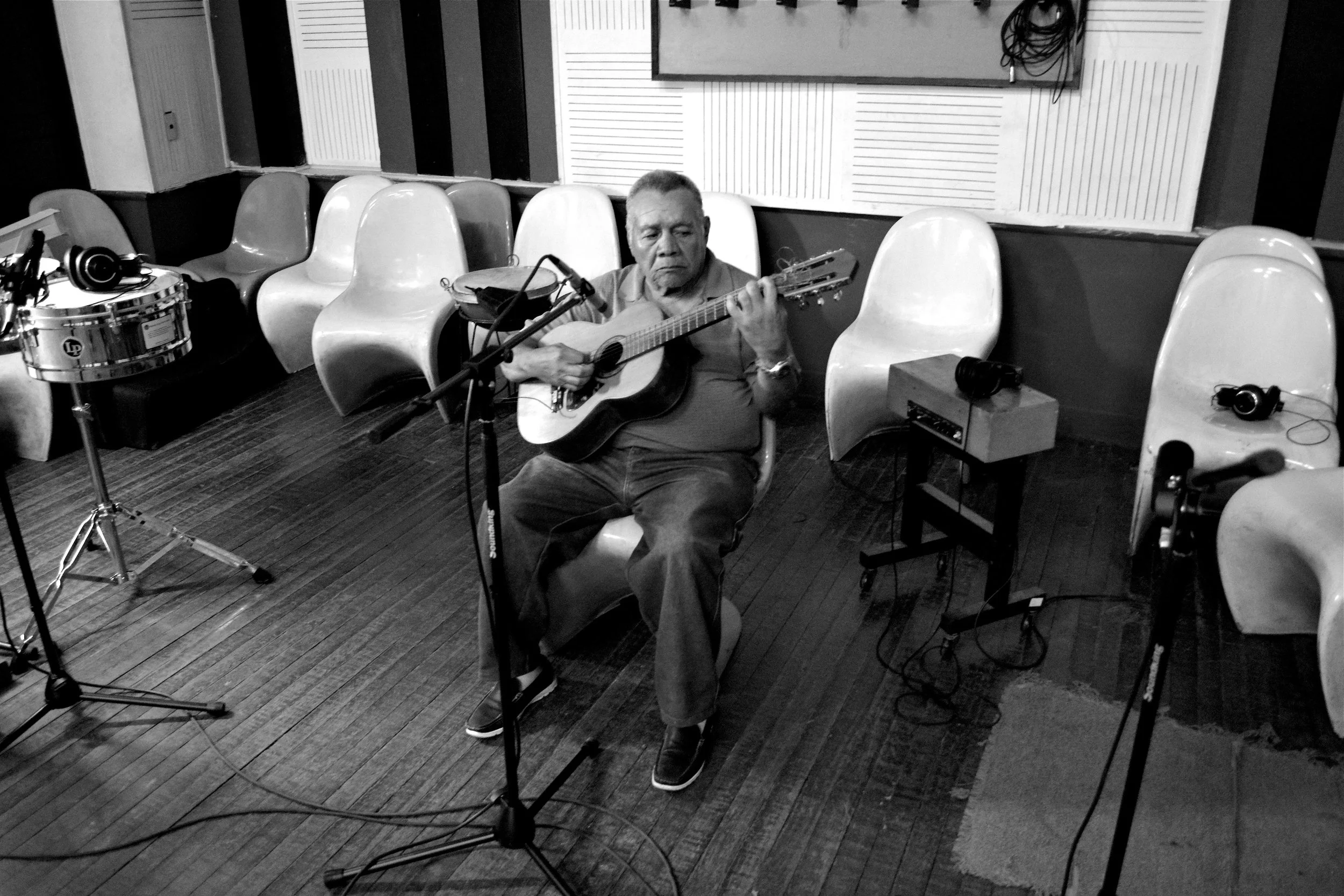 Alejandro Alemares during the recording of The Singer's Grove Vol I & II