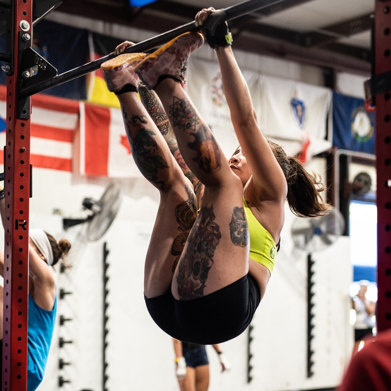 Rolling through Monday like 👊!!

#liftingforlove #competeforacause