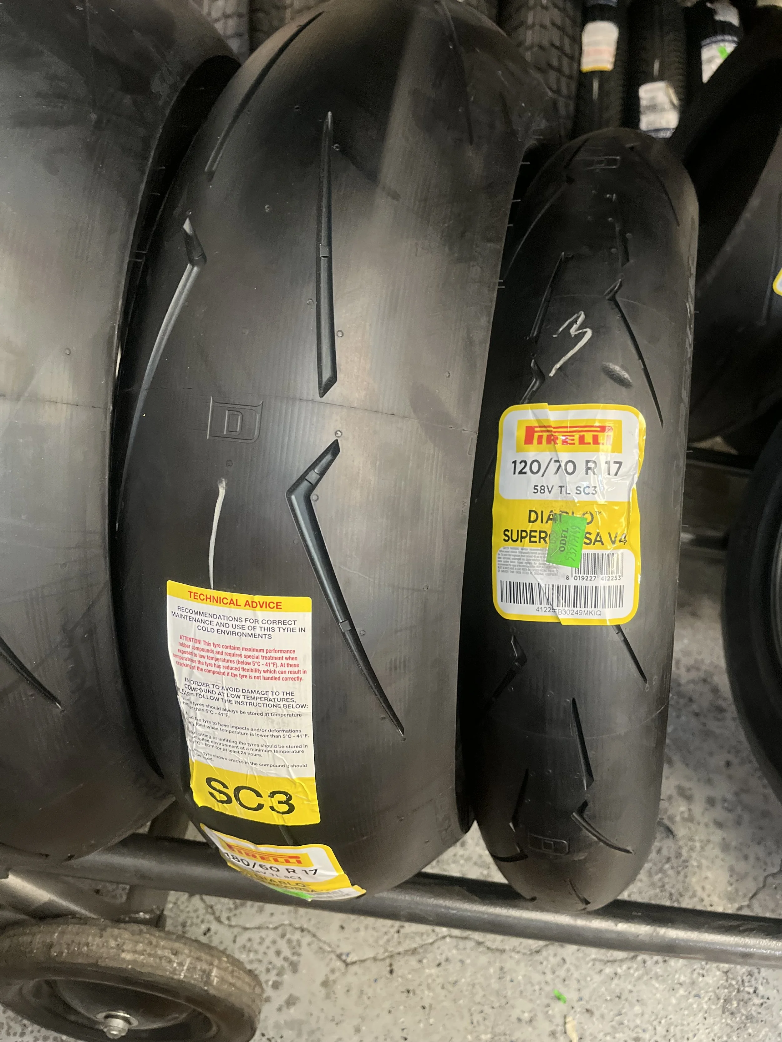 Pirelli Diablo Suprecorsa SC3 DOT