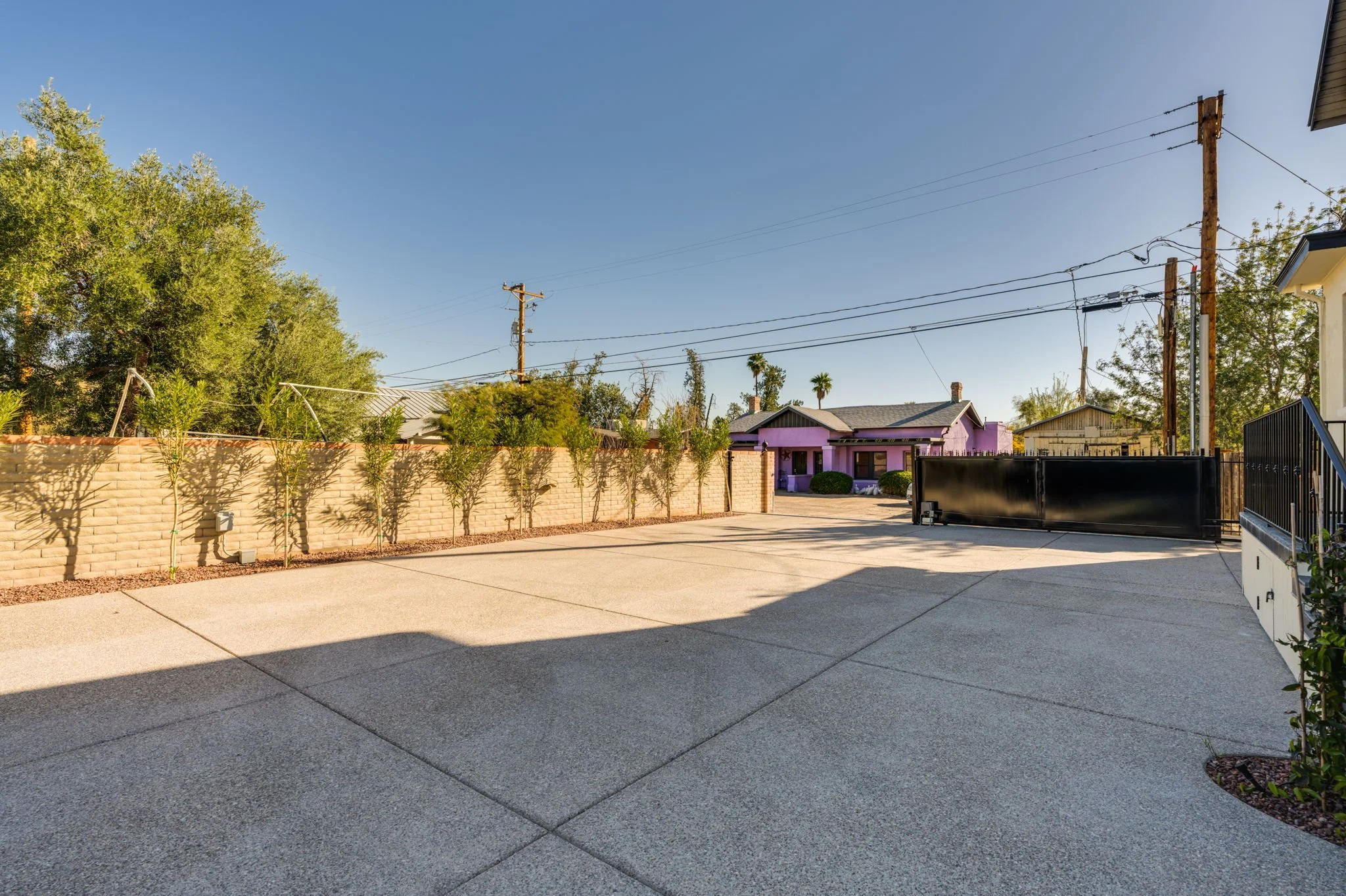 Large Gated Driveway & Parking Area