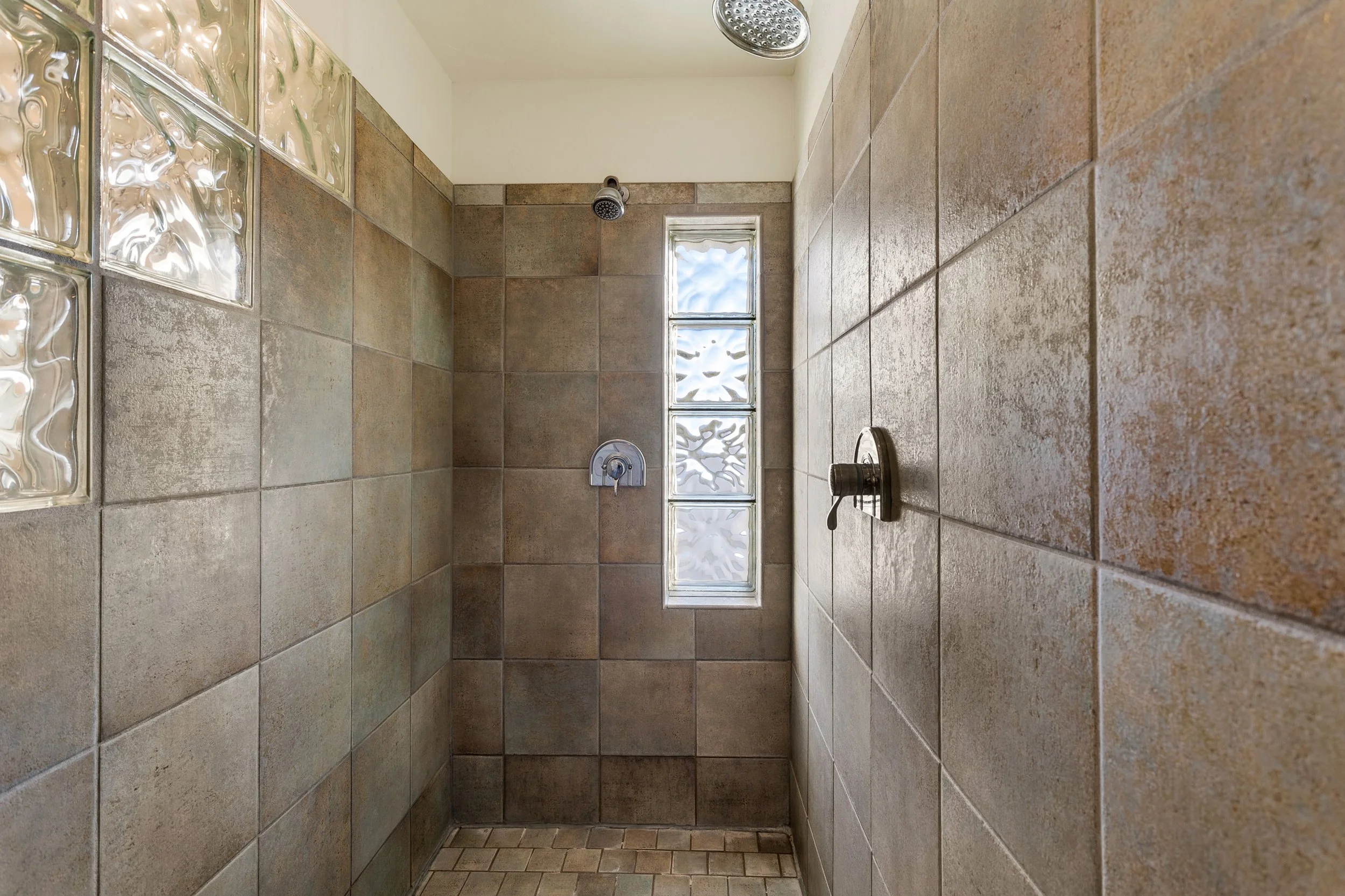 Primary Ensuite Shower.jpg