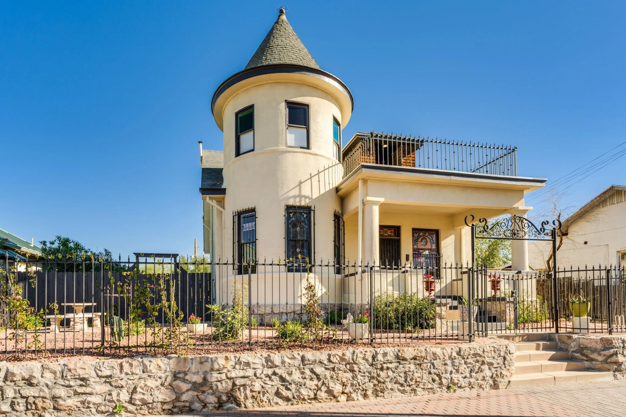 126 N 1st Ave Tucson, AZ 85719