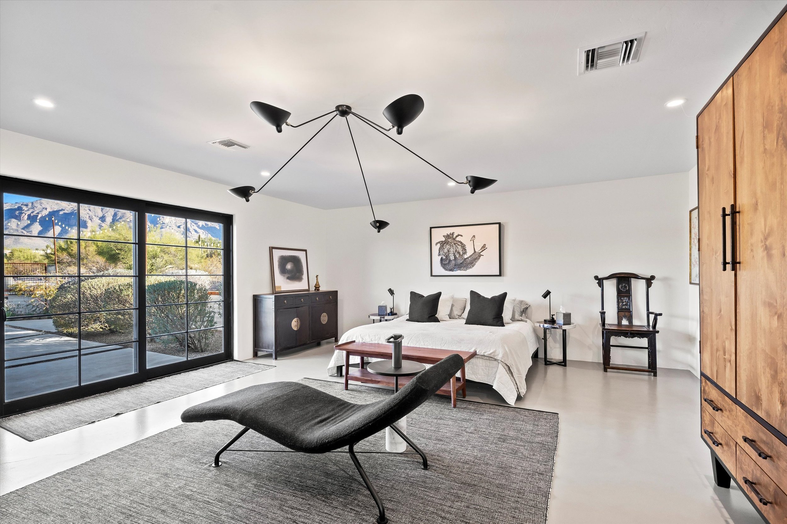 16-Primary Bedroom.jpg