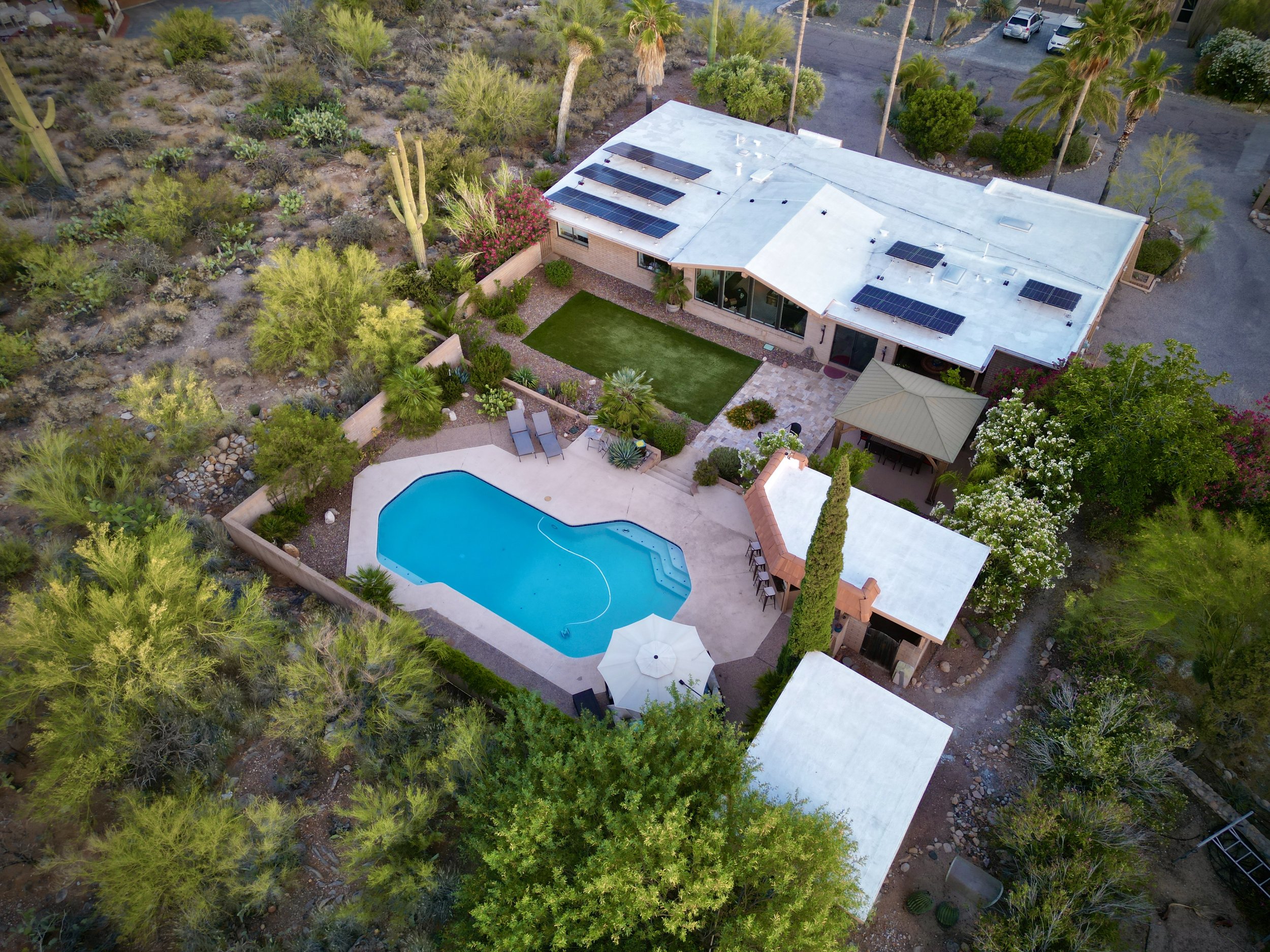 dji_fly_20240529_004048_833_1717123517379_photo.jpg