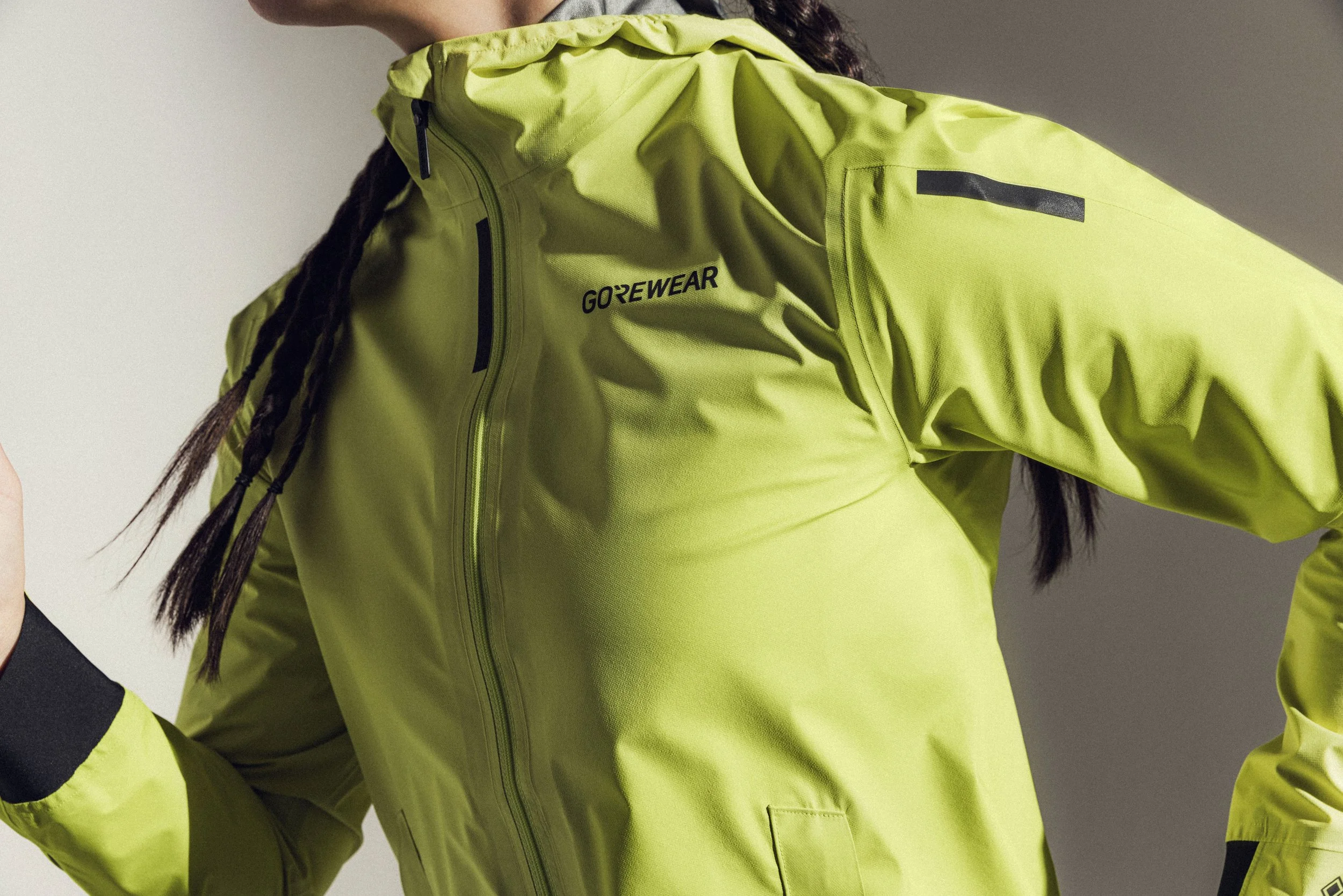 CONCURVE-GTX-JACKET_101067-LIME-YELLOW-CONCURVE-GTX-JACKET-WOMENS_02795.jpg