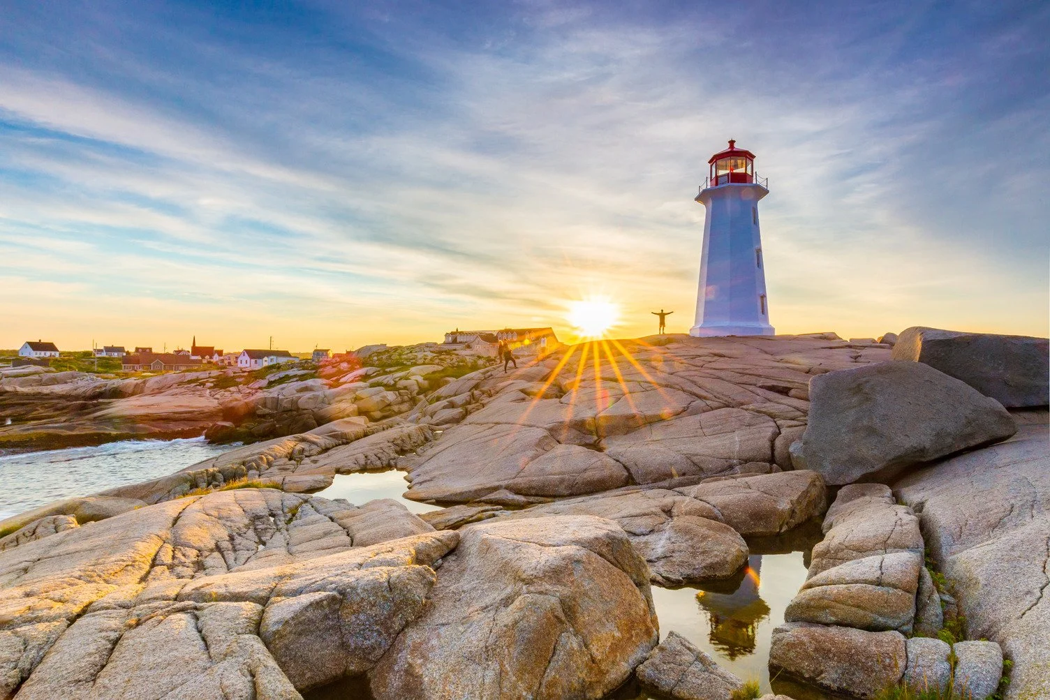 Peggys Cove lighthouse.jpg