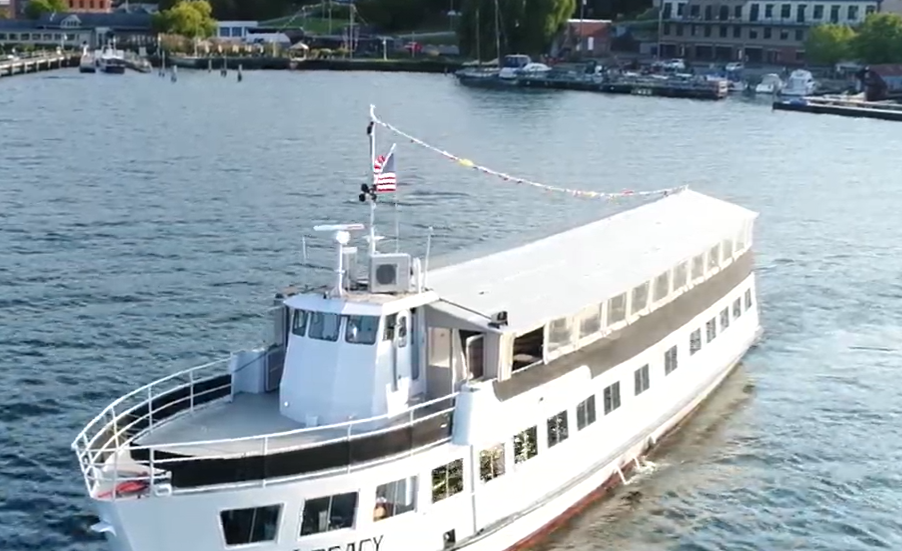 Captain Bill's Seneca Lake Dinner Cruise.webp