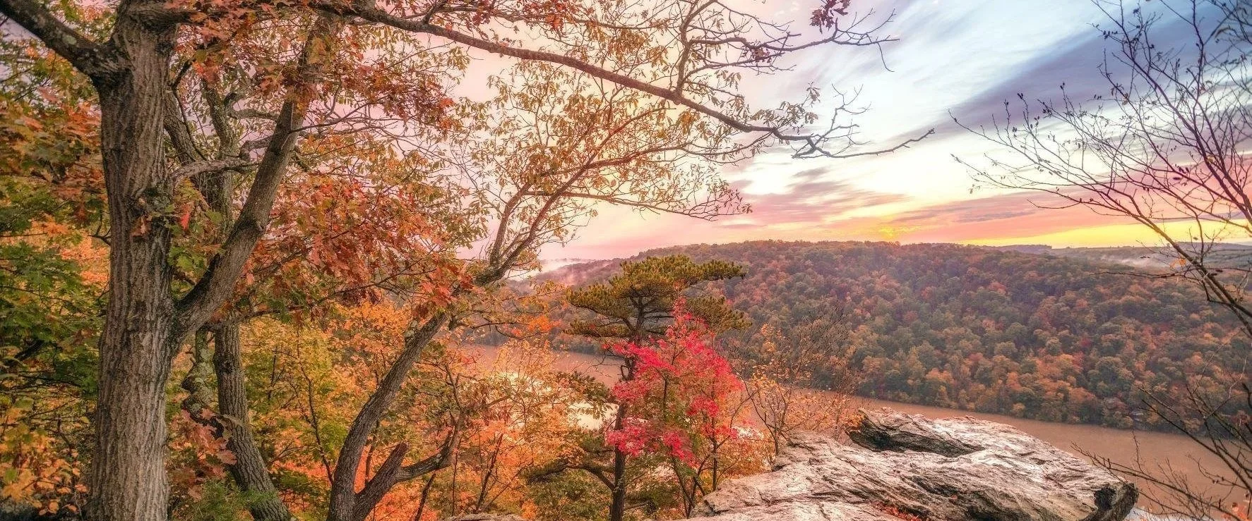 pinnacle-overlook-rocks-tom-roe-photography (1).jpg