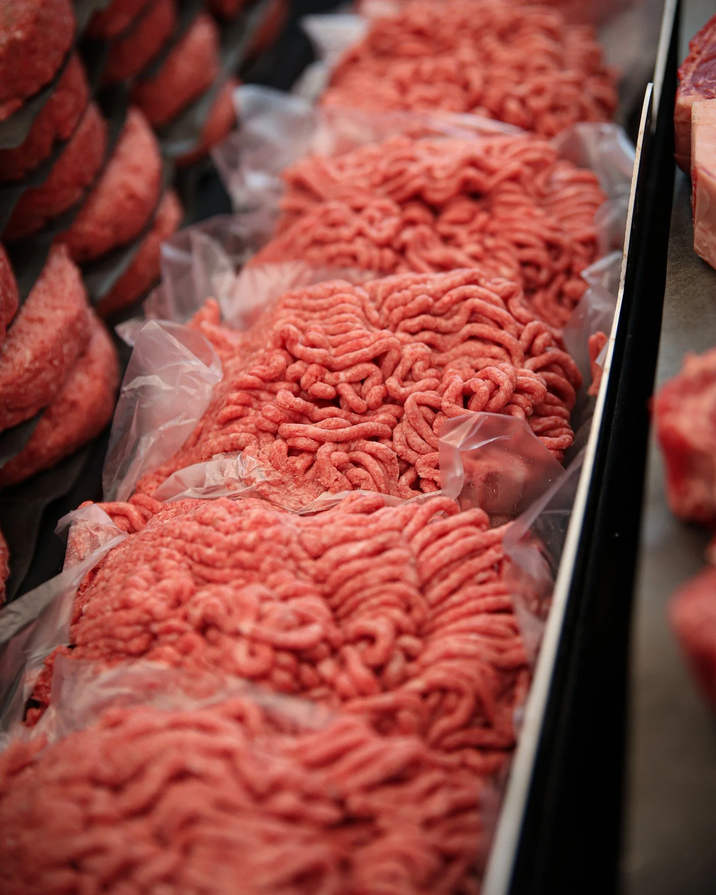 🔥 80/20 ground beef on sale! Just $4.99/lb while supplies last.