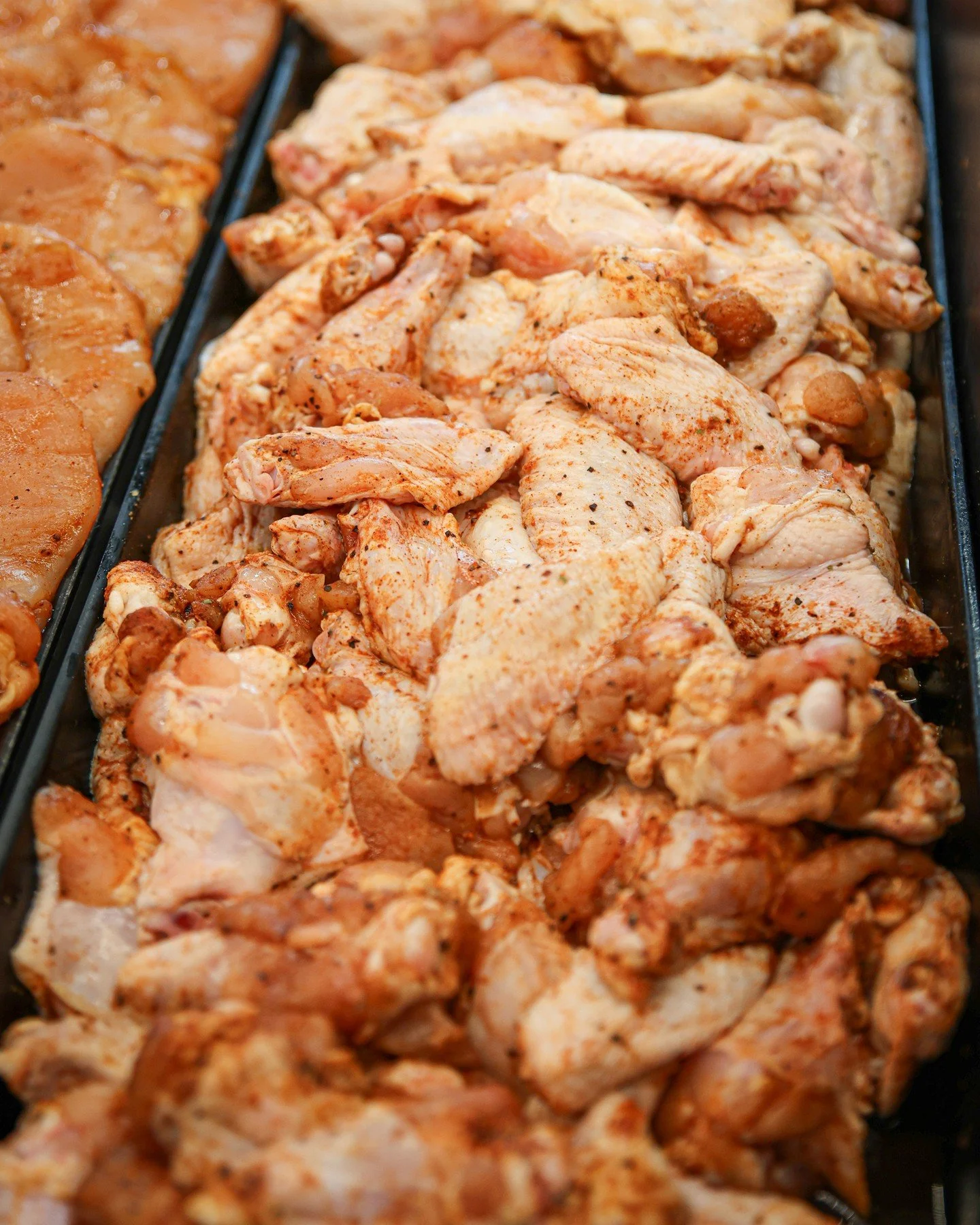 🔥 Wing Sale! 
$2.49/lb (reg. $5.99)
Seasoned $2.99/lb (reg. $6.99)