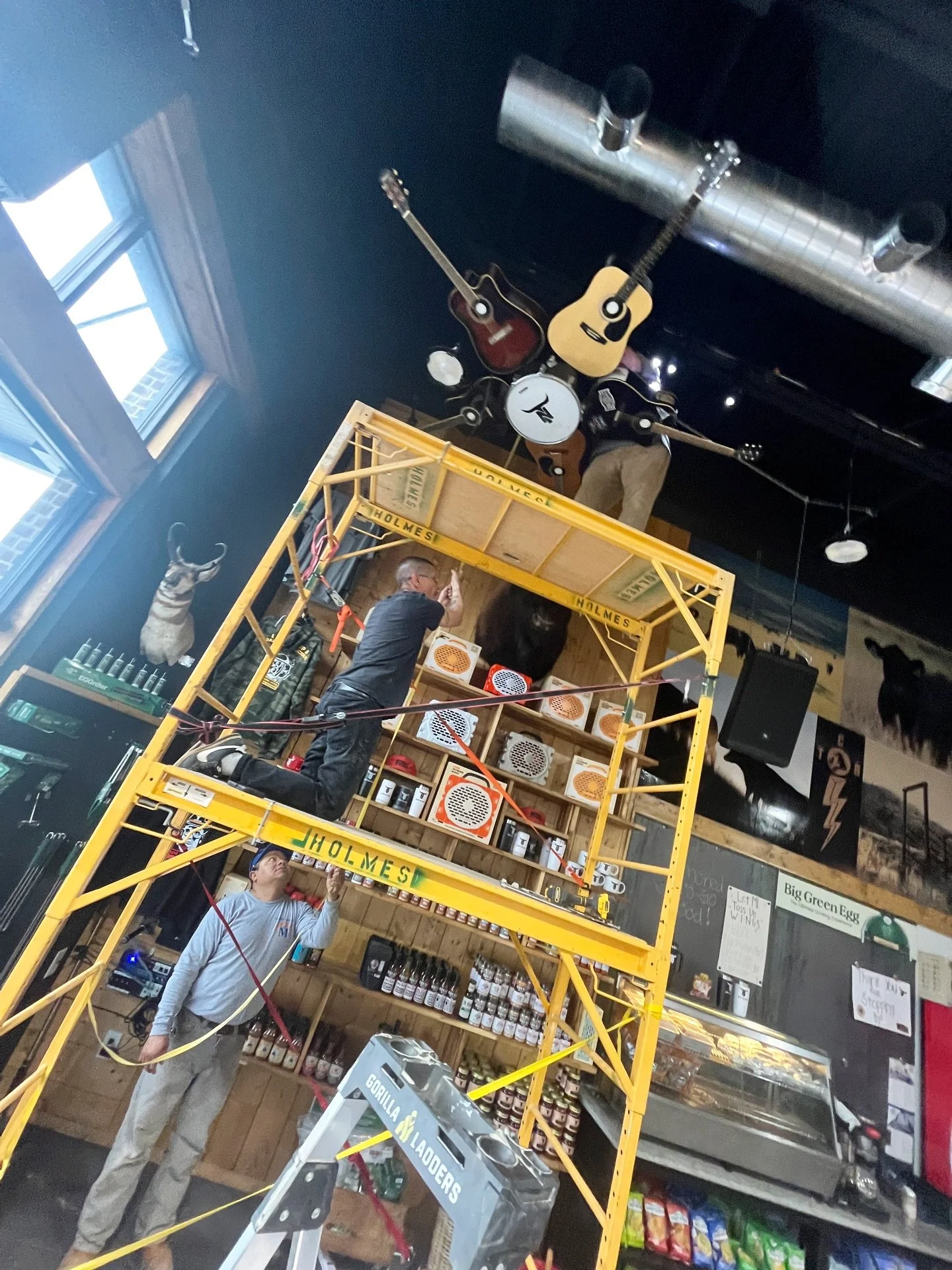 Added a new light for Acoustic Cuts! Come check it out tonight with THE MANEUVERS at 6:30pm. Food and Drinks available. Come on!