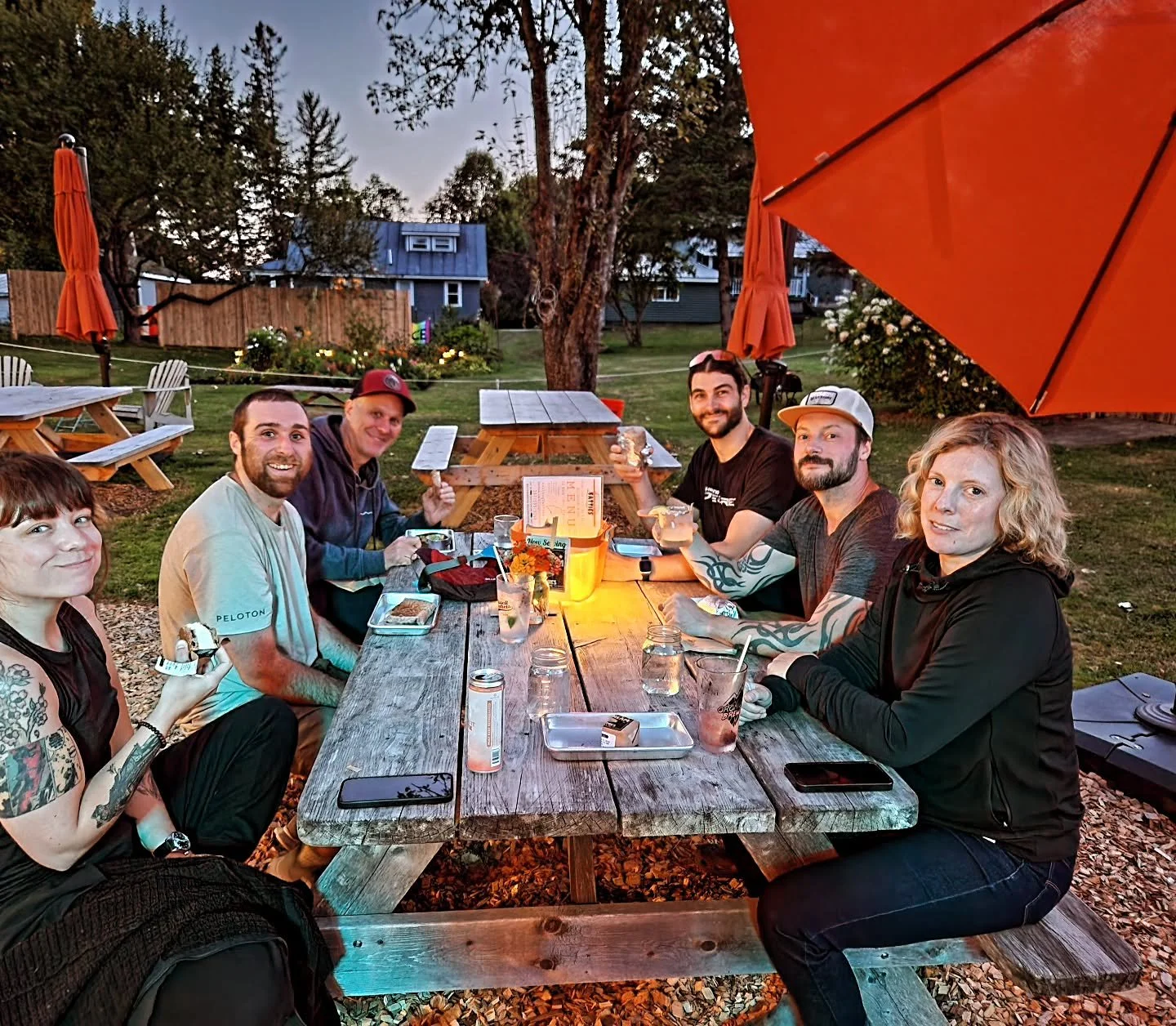 It's getting dark for post ride fatties! Bring your headlamps for the group ride tonight, leaving here at 5:30. Open today from 4-8.🚴&zwj;♀️

🎵We'll be open tomorrow from 12-8 with live tunes from Emmett Edge--his first time here. Woot! Also, it's 