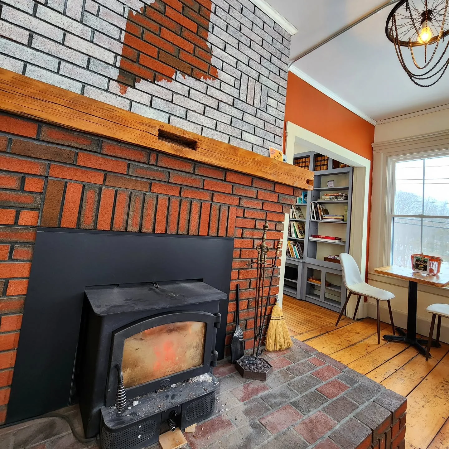 🔥If you want/need to get out of the house today, it's cozy in here! 

🎃🫐We made some muffins--pumpkin and blueberry--because that seemed like another cozy thing to have here for you. 

The 🏈 game will be on for those who have been asking for it!
