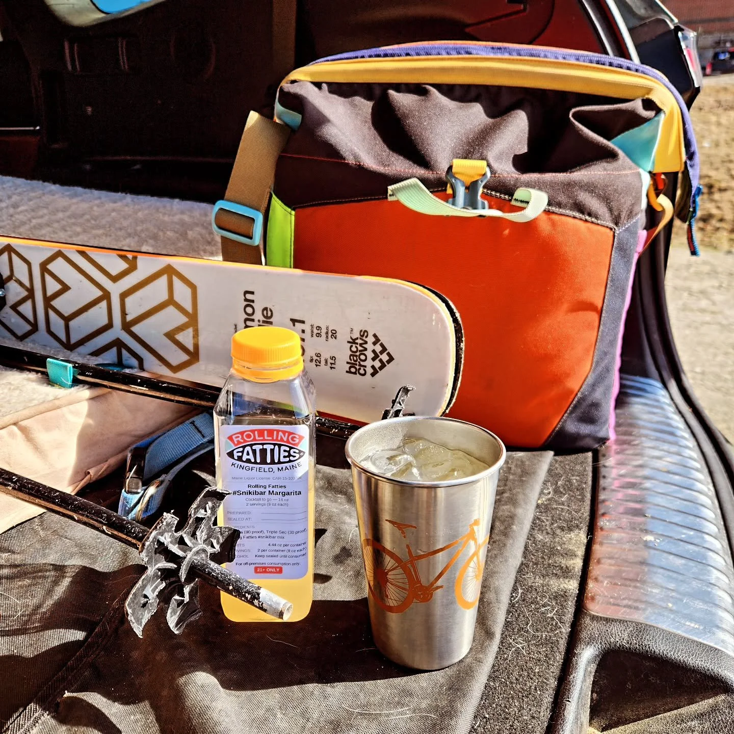 Happy end of the season to all our winter friends out there! What a finish! ☀️⛷️☀️⛷️ 

#snikibar margaritas in the sun make transitioning 🌈🤙! 

Looking forward to some🚴&zwj;♀️🚴&zwj;♀️🚴&zwj;♀️. Grab your @freemanridgebike season pass and get a co