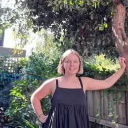 Do you have a passion for feijoas?
Positive news with #candokiwis 
Why do we love feijoas more than anyone else in the world? This time each year, Melbourne based Kiwis make a special mission to find their feijoa hit. Aussies don't seem to get what a