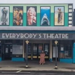 Do you have a passion for community?
Positive news with #candokiwis 
Everyone pitches in to rescue Everybody's Theatre in Taranaki. When Everybody's Theatre in Ōpunake put out an emergency call after its projector broke down, it appears "everyon