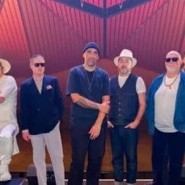 Do you have a passion for nz music?
Positive news with #candokiwis 
Fat Freddy's Drop bag iconic prize at Aotearoa Music Awards. The beloved eight-piece band is being acknowledged for its massive chart success over its decades-long career. New Zealan