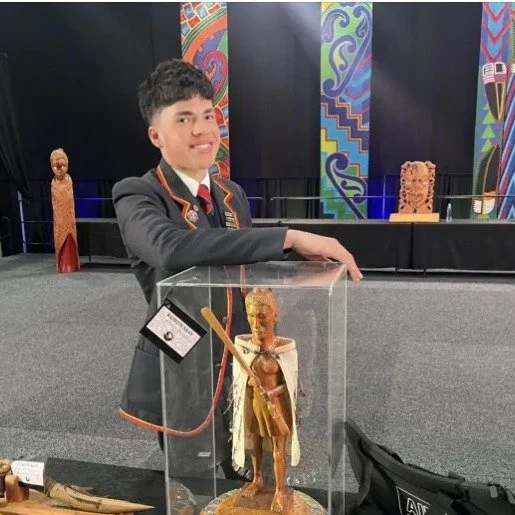 Do you have a passion for speeches?

Positive news with #candokiwis 

Ngā Manu Kōrero winners reflect on 'surreal' competition. Two of New Zealand's up and coming speech-makers and kaikōrero have both made their mark on the famous speech competition 
