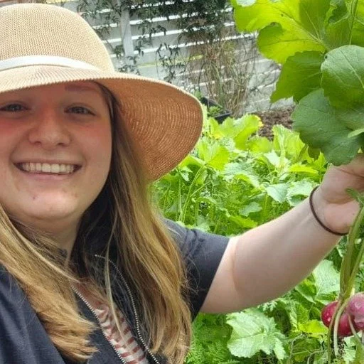 Do you have a passion gardening?

Lifelong Learning with #candokiwis 

Interesting fact. Country Life: Spring has sprung in the garden. The winter months had dragged on. My green lawn had been replaced by rows of bark and fresh garden beds of rich co
