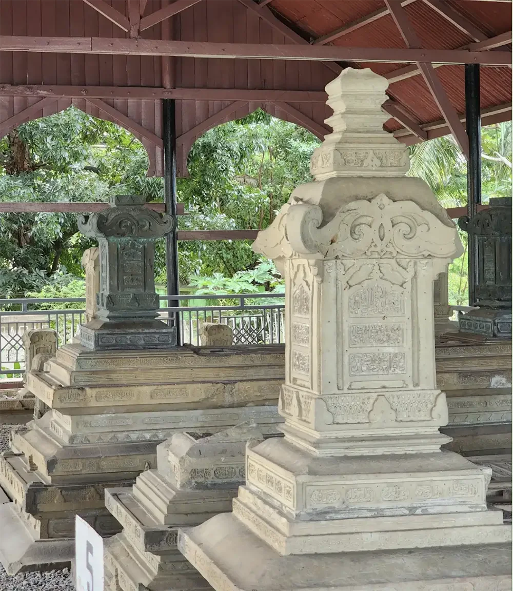 Logics of Localization: Vernacular Islamic tombstone traditions of Sumatra
