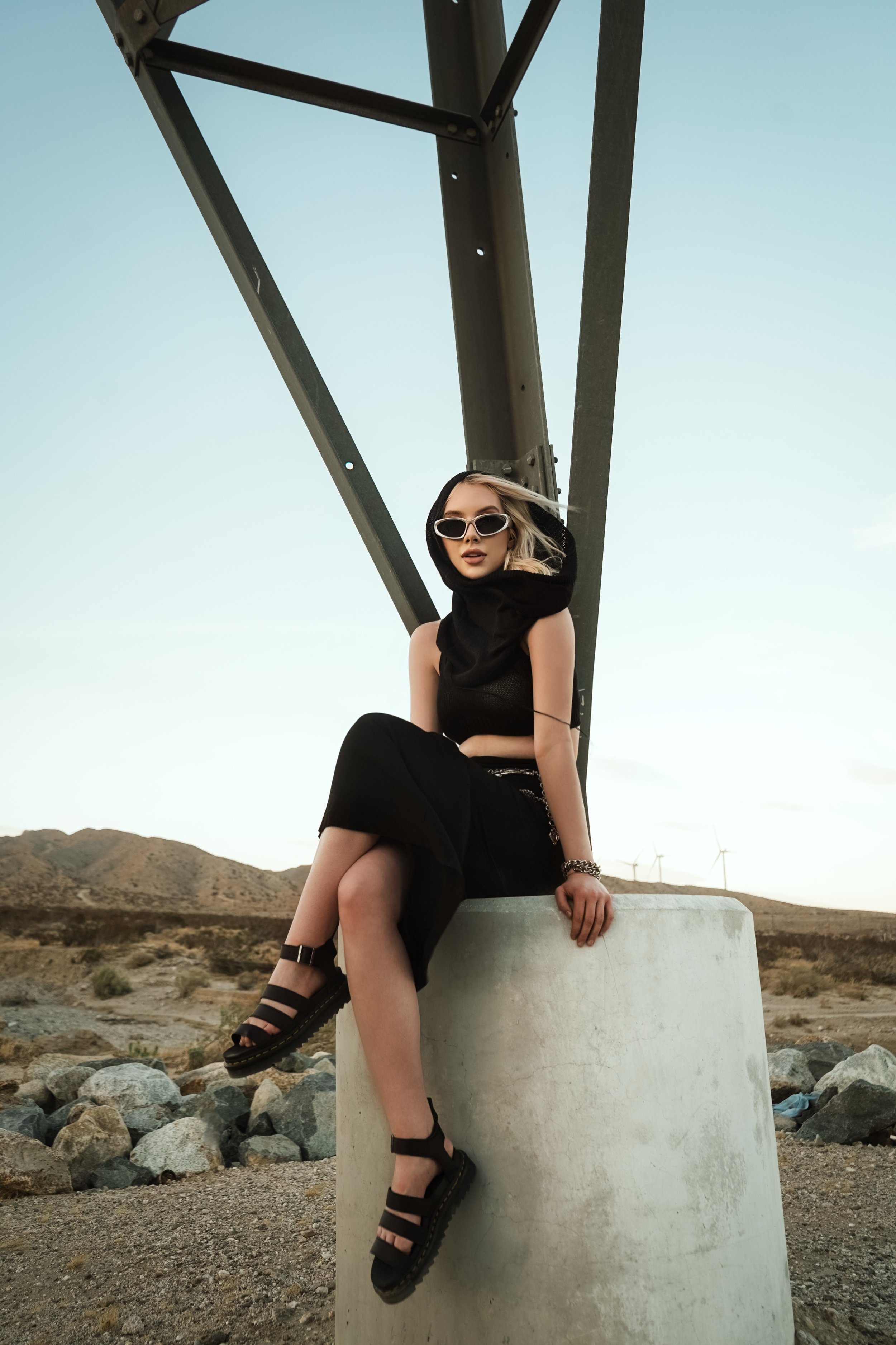 Nesha Torres & Rachel Woznow - Famous Footwear 10.jpeg