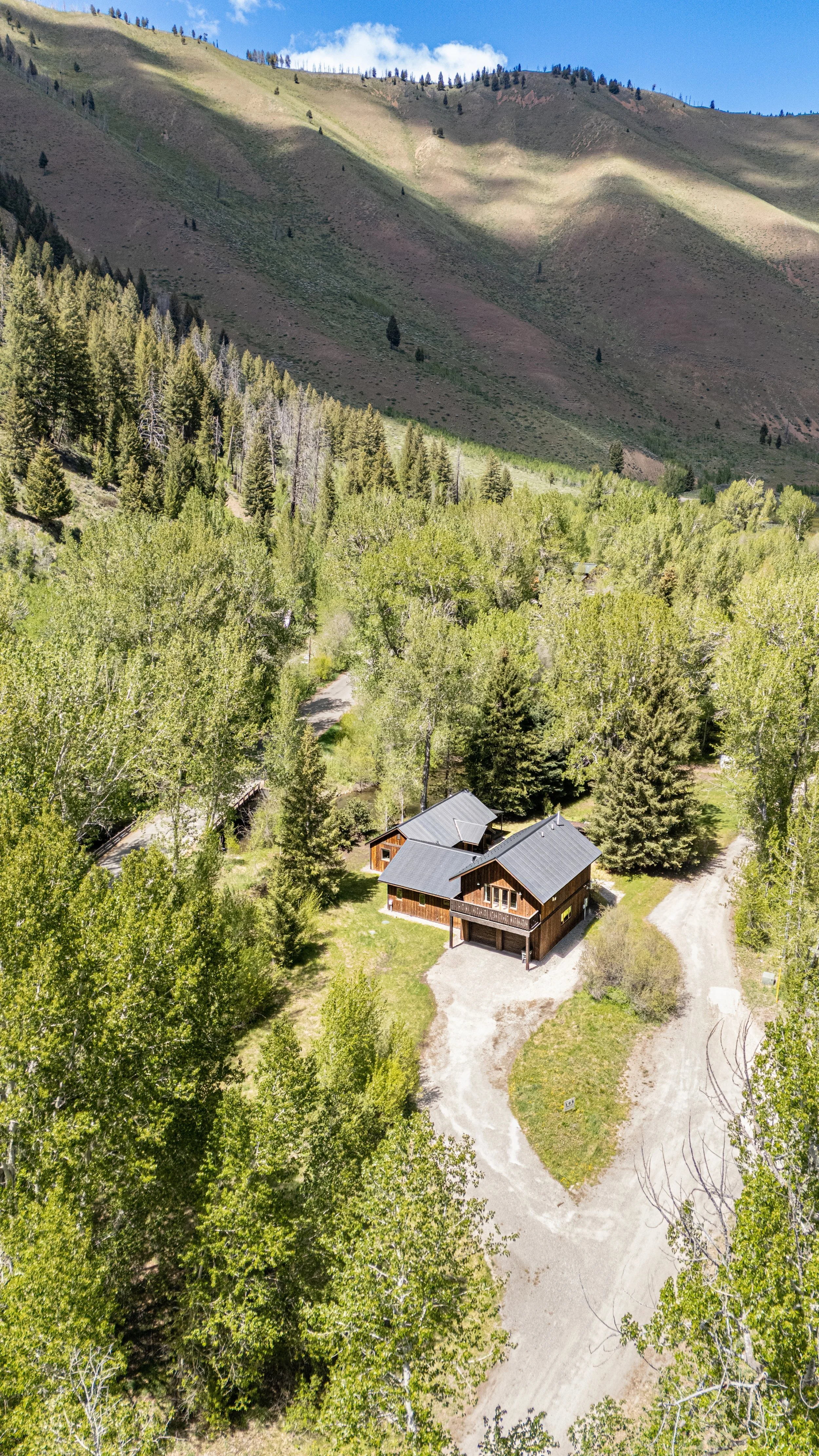105 Sawdust Lane Drone Shots resize drone.jpeg