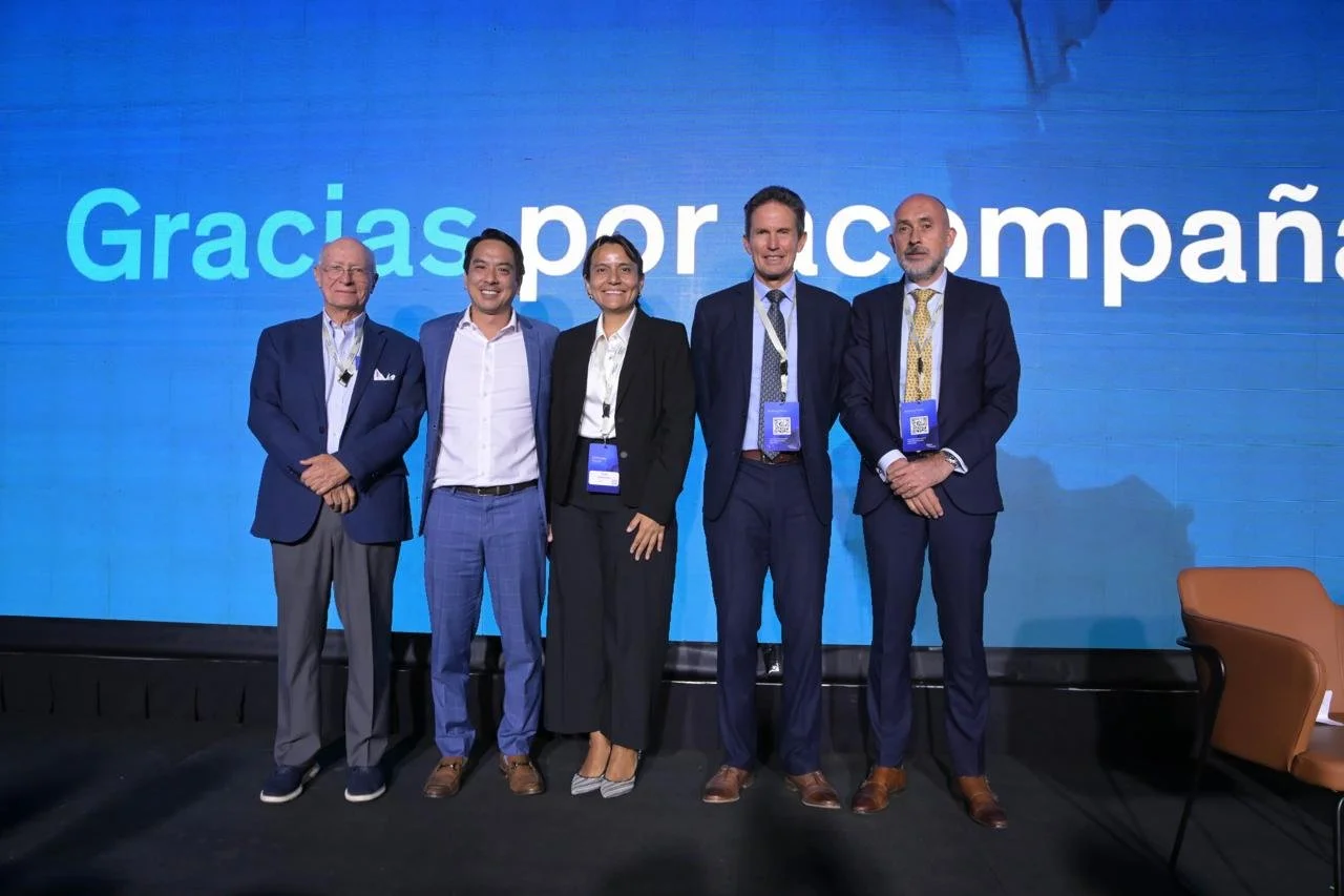 Novopan participó en el panel de cierre del McKinsey Forum Ecuador 2026 junto a destacados líderes empresariales del país