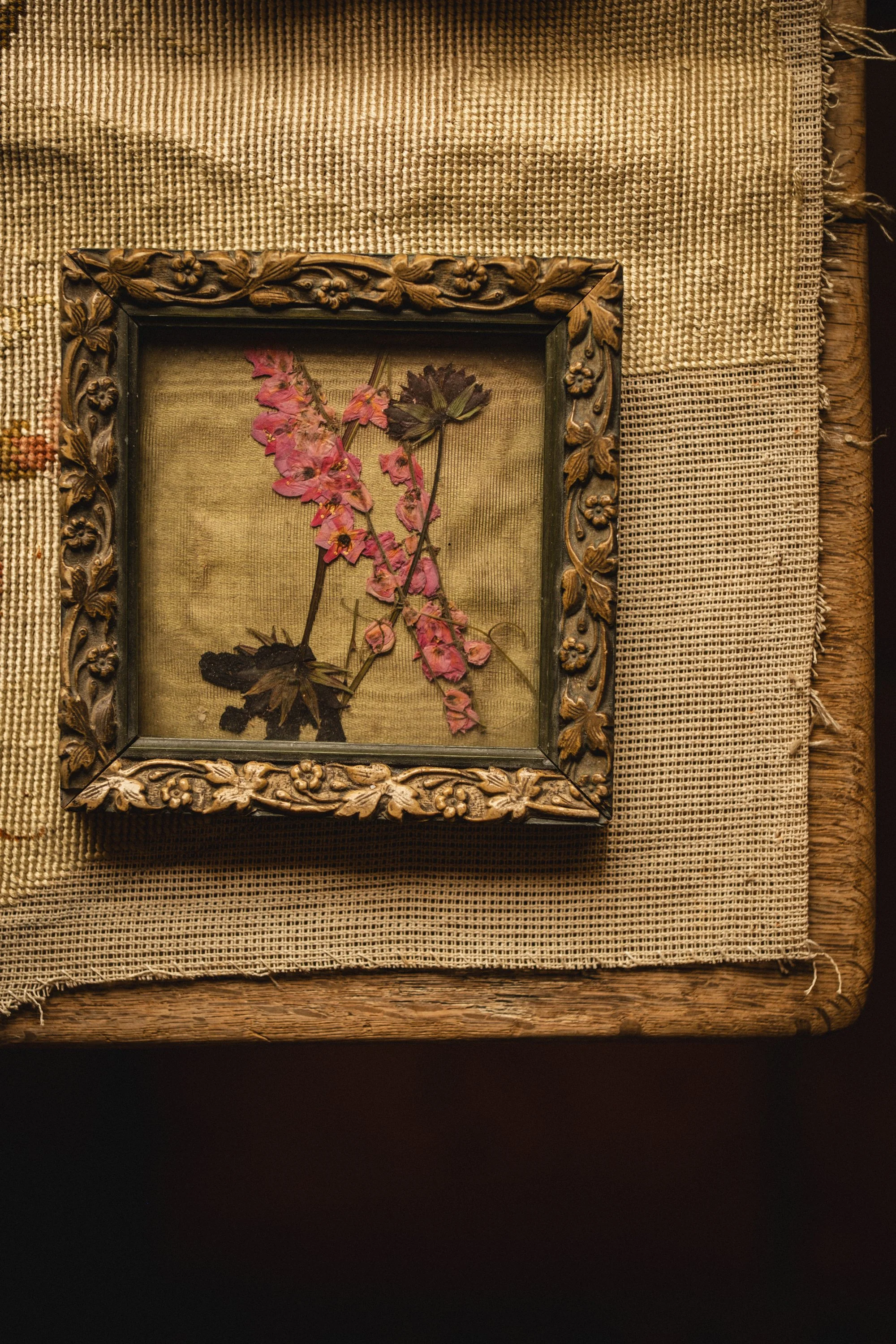 framewithfloers -7.jpg