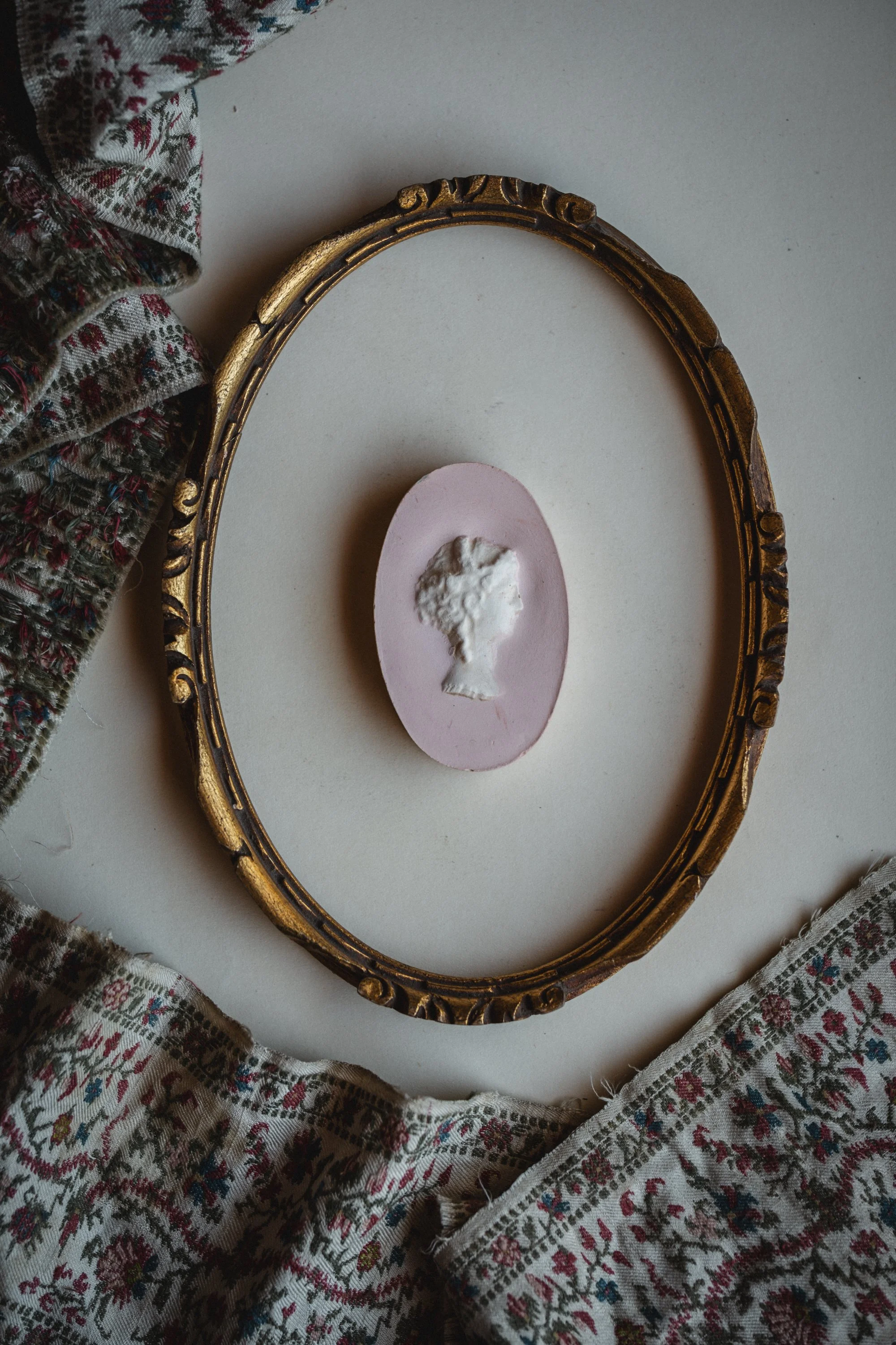 oval cameo-2.jpg